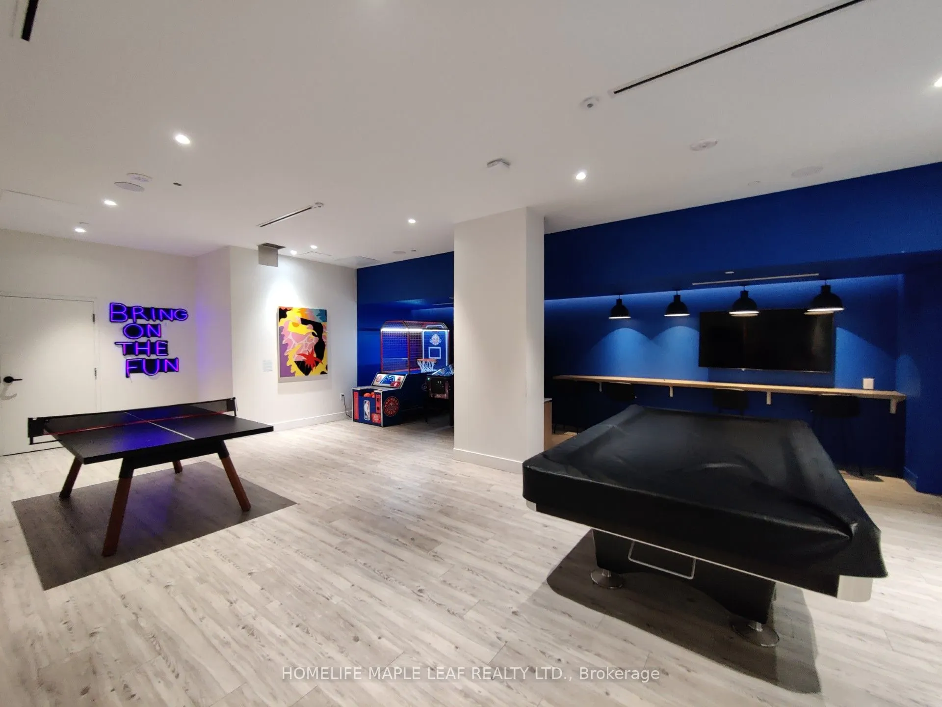 35 Tubman Avenue, #208