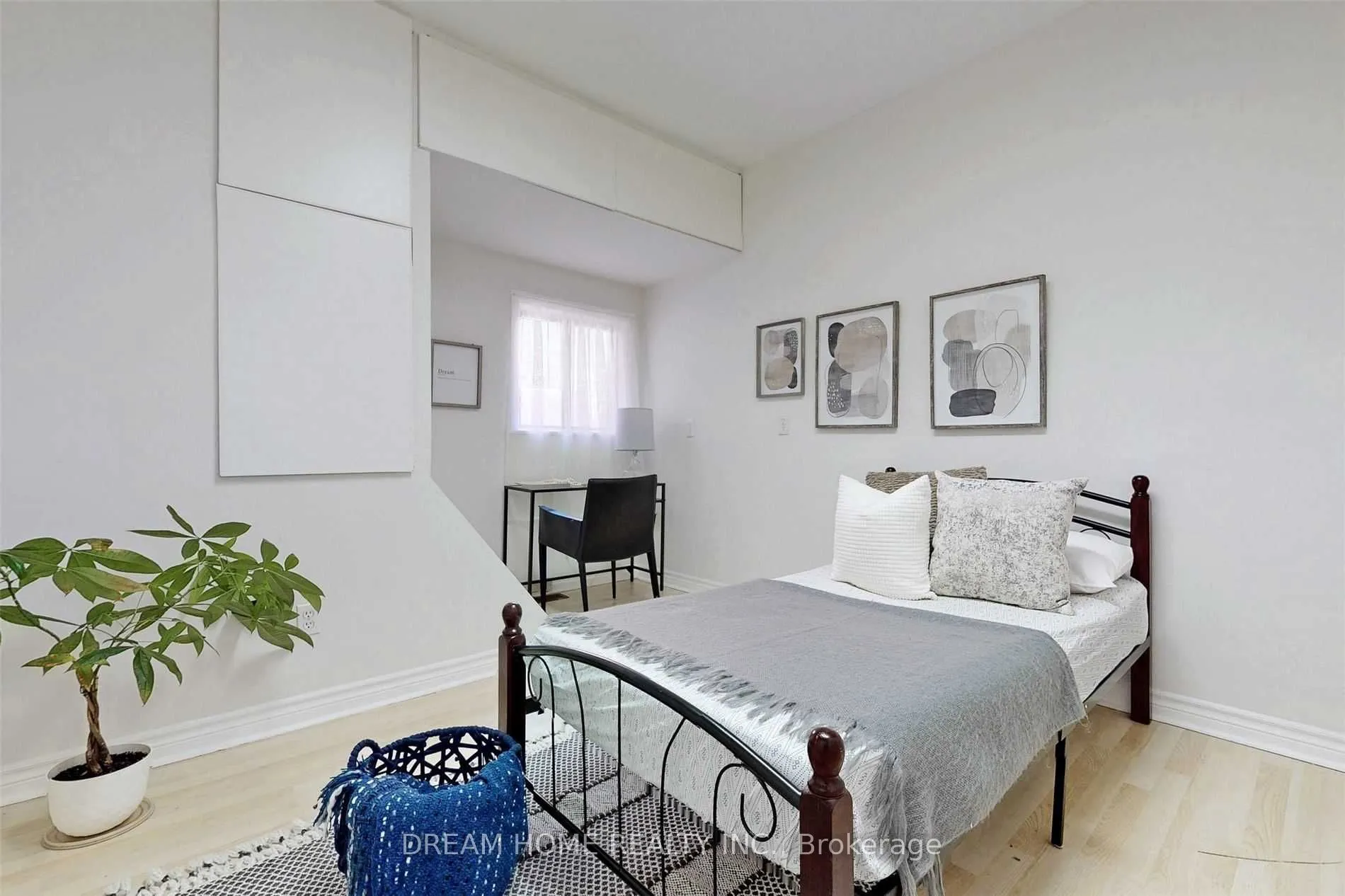 53 Lanark Avenue, #Upper