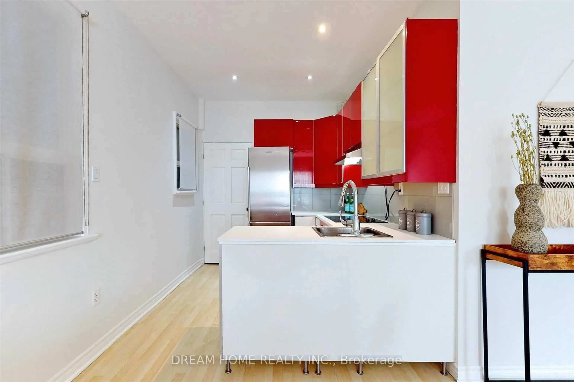 53 Lanark Avenue, #Upper