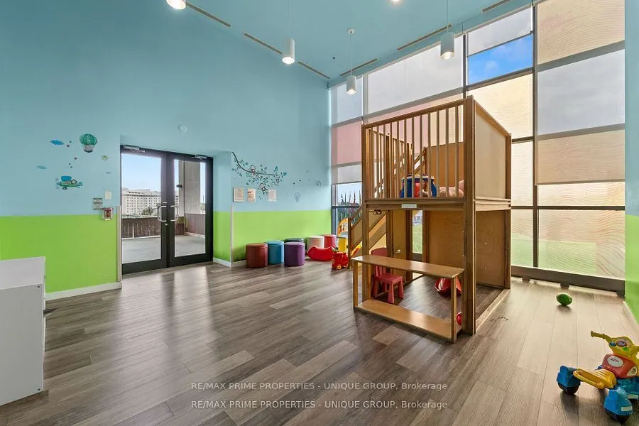 29 Singer Court, #2207