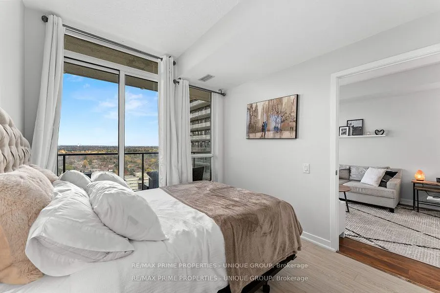 29 Singer Court, #2207
