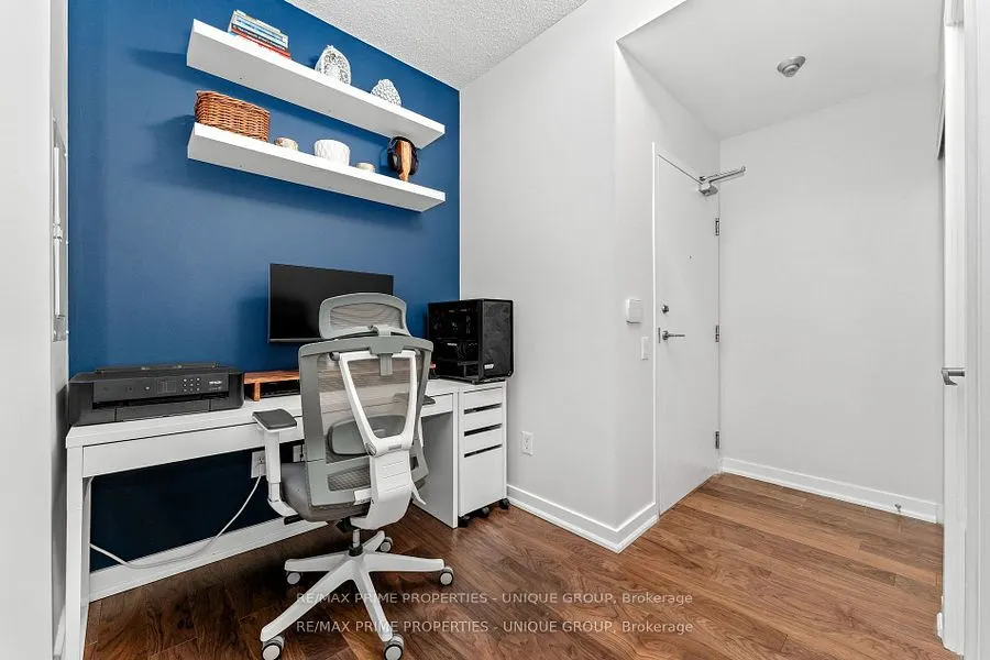 29 Singer Court, #2207