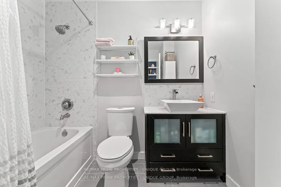 29 Singer Court, #2207