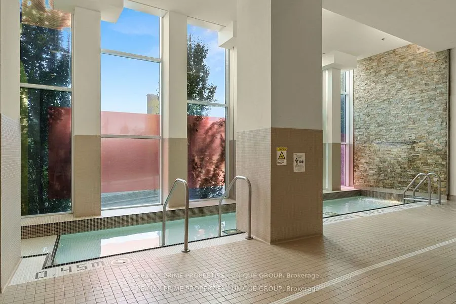 29 Singer Court, #2207