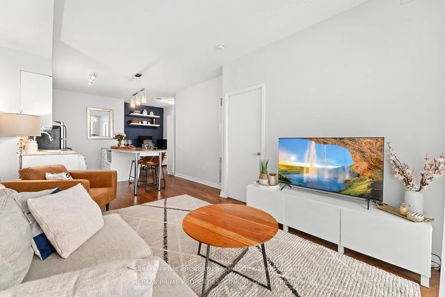 29 Singer Court, #2207