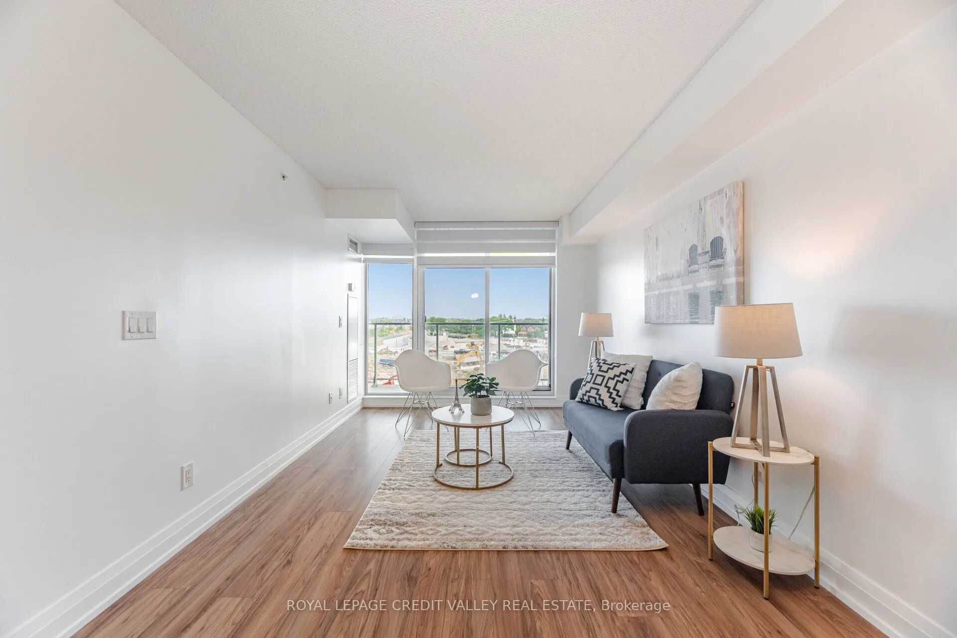 565 Wilson Avenue, #W409