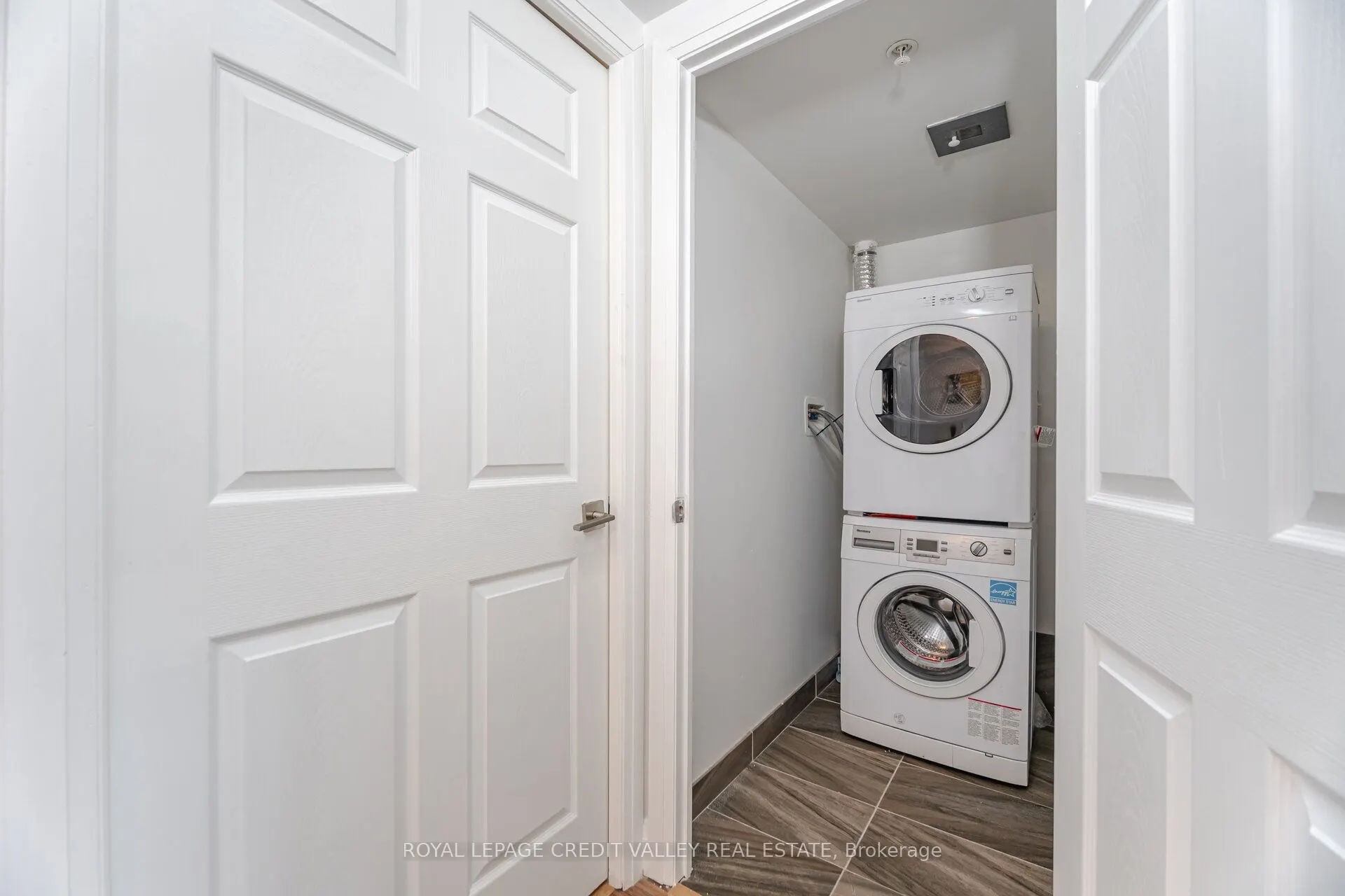 565 Wilson Avenue, #W409