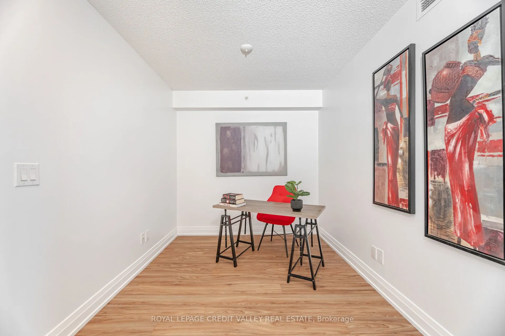 565 Wilson Avenue, #W409