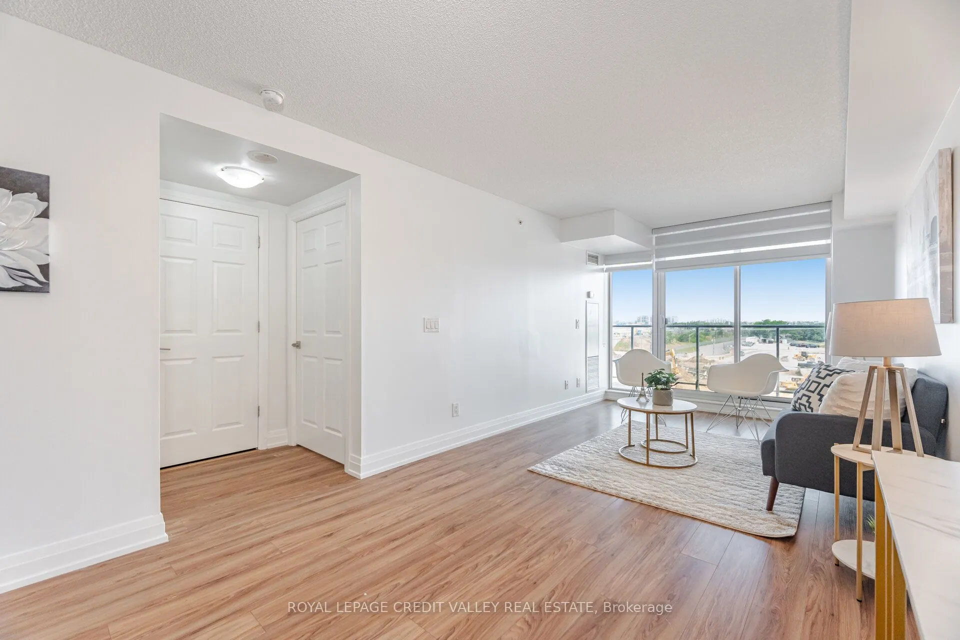 565 Wilson Avenue, #W409