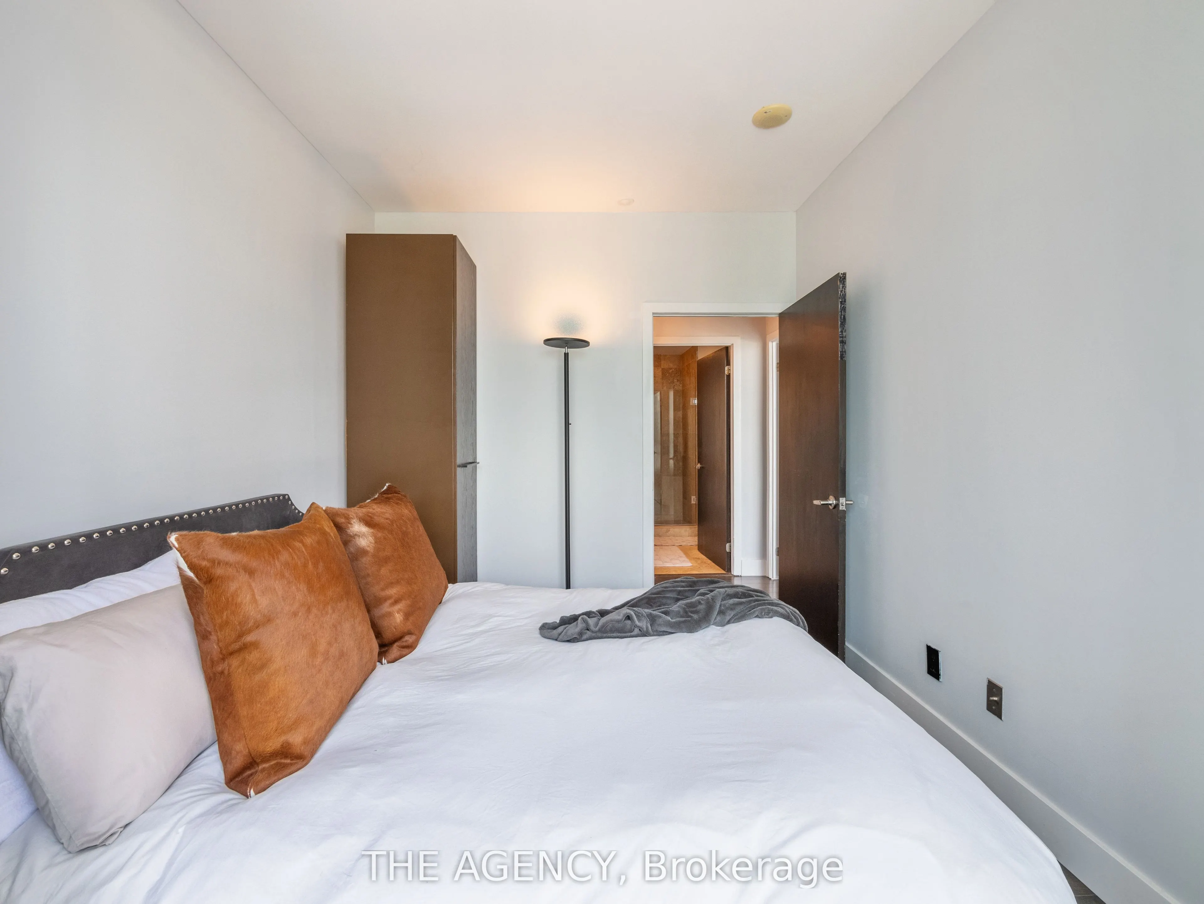 218 Queens Quay W, #2201