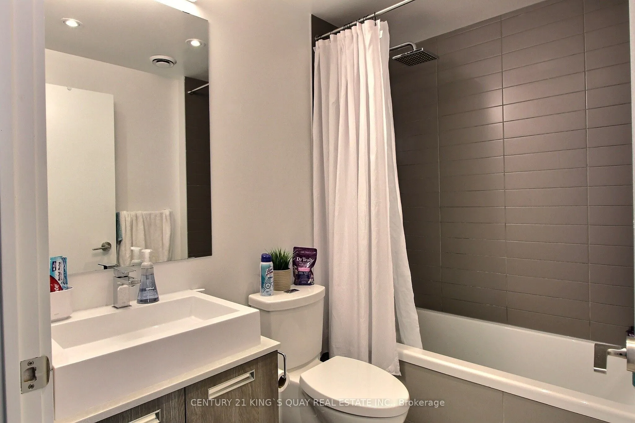 2A Church Street, #2601