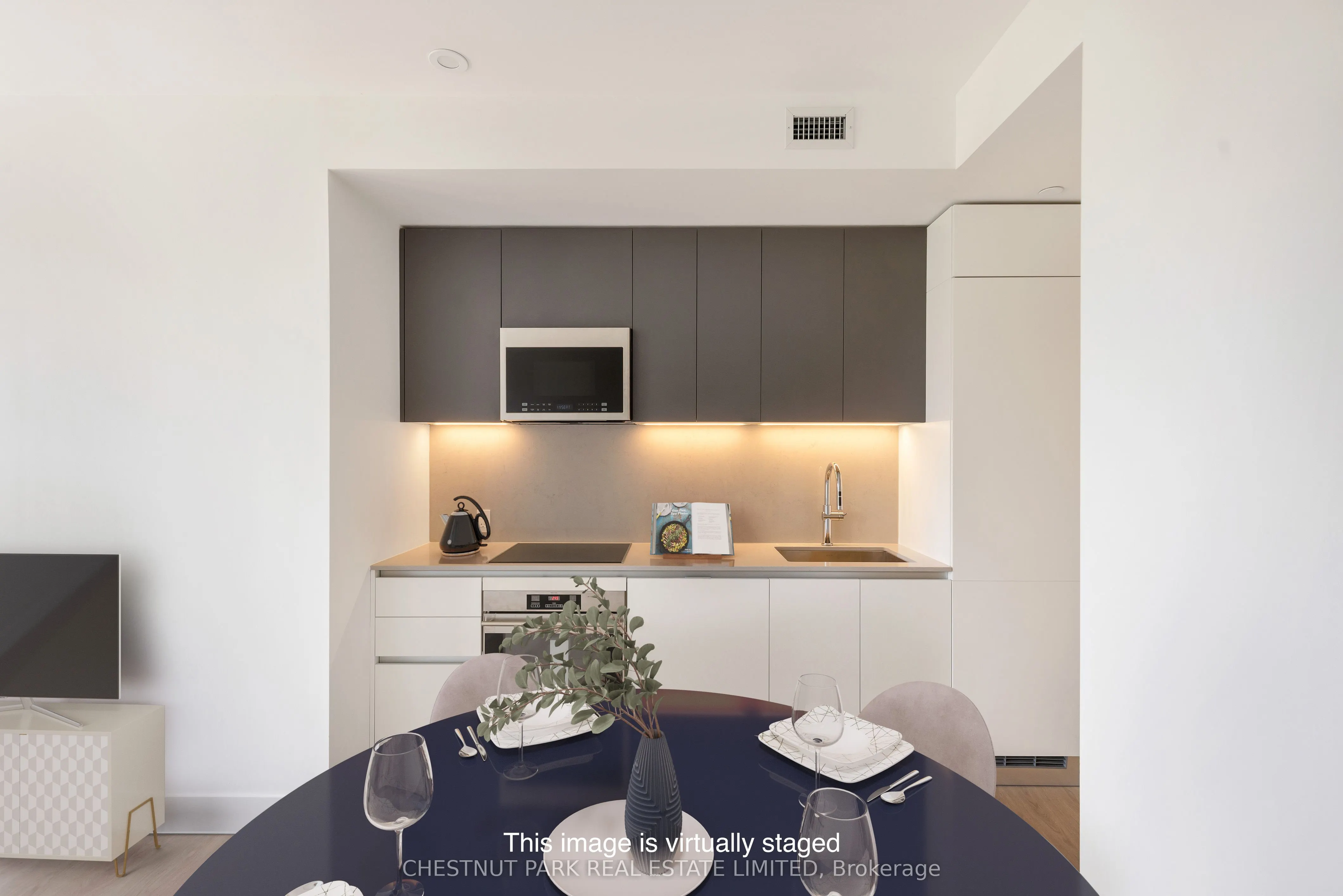 1414 Bayview Avenue, #312