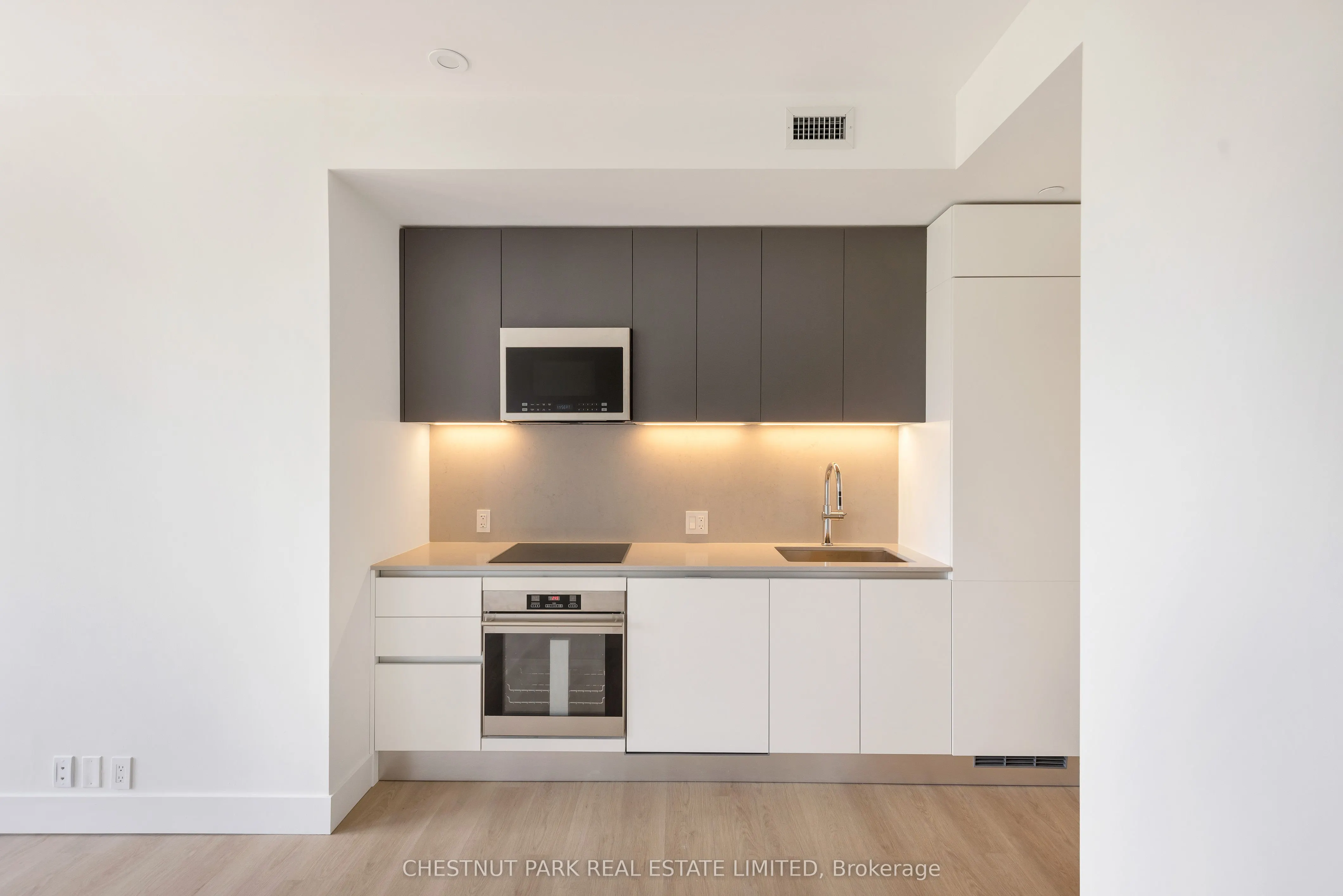 1414 Bayview Avenue, #312
