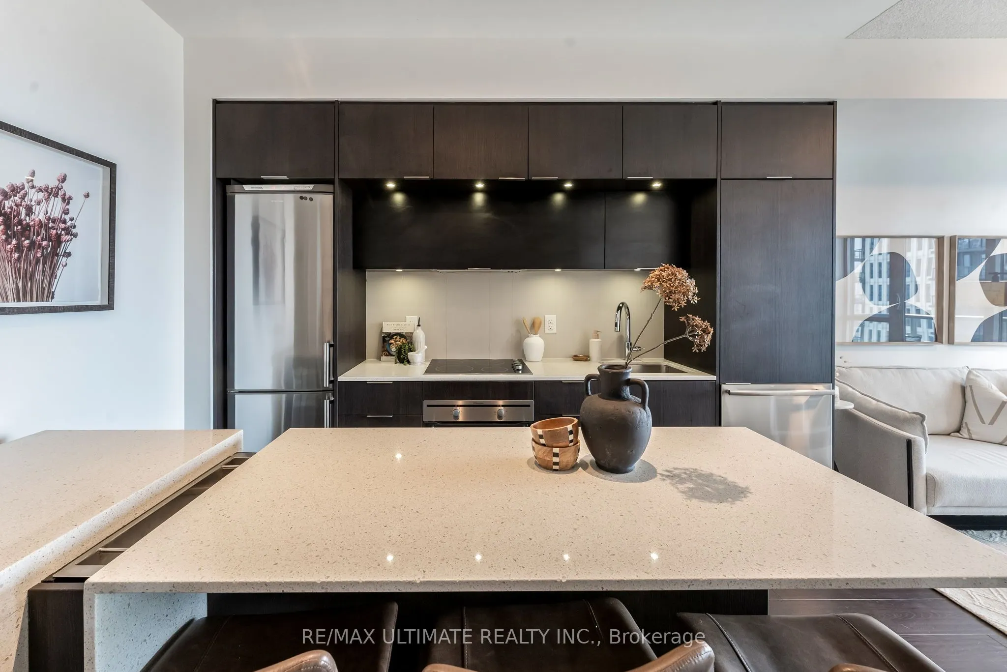170 sumach Street, #1404