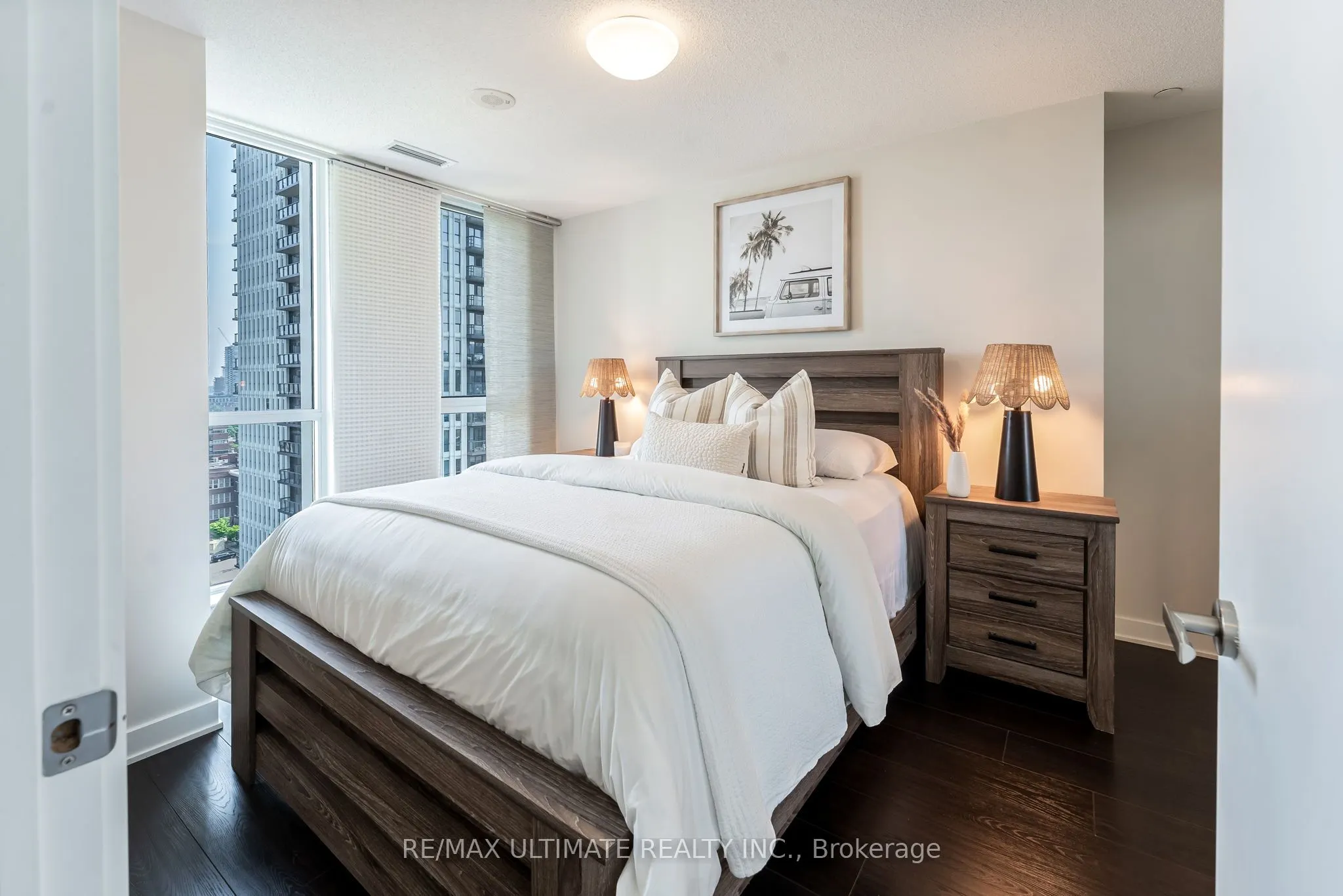 170 sumach Street, #1404