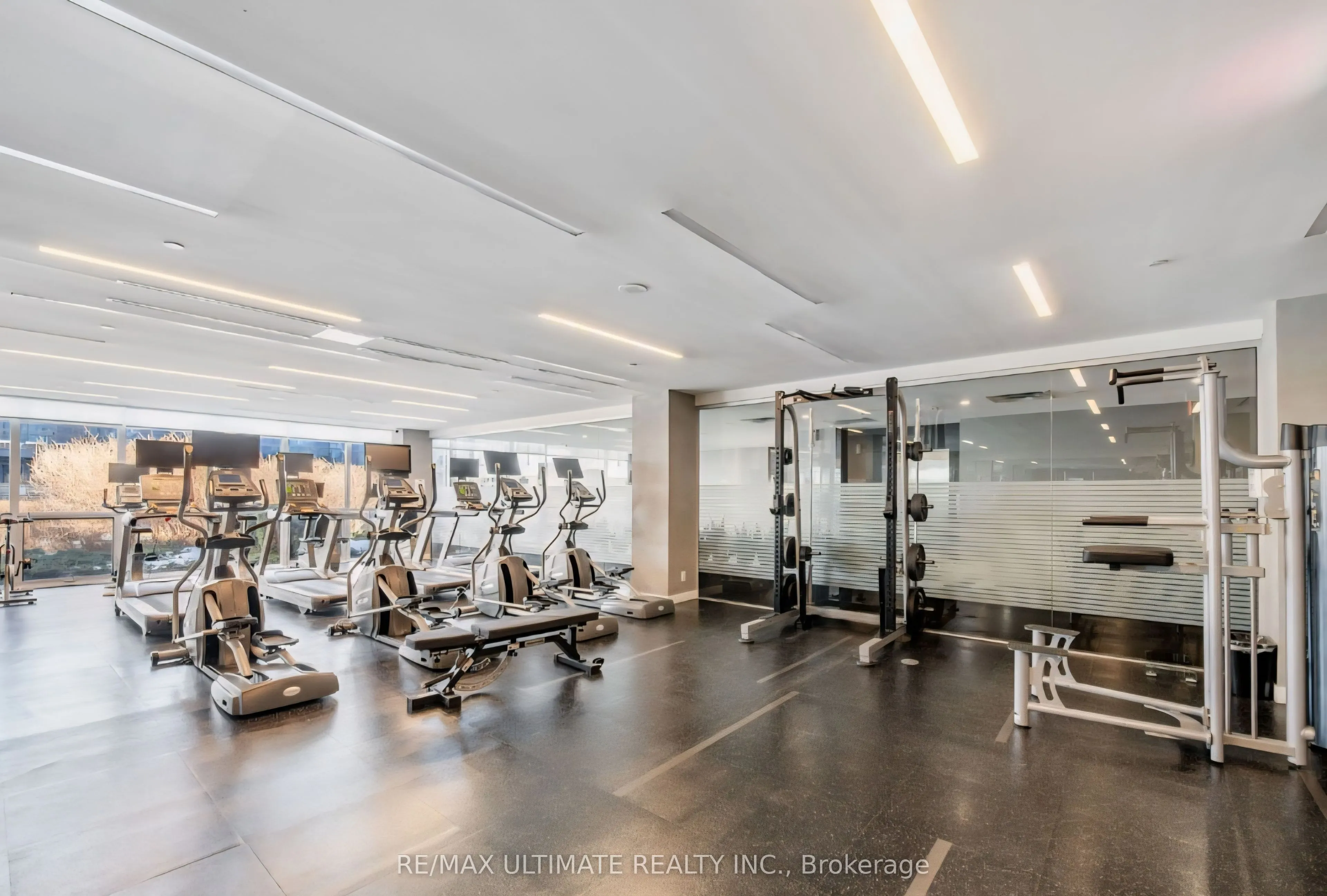 170 sumach Street, #1404