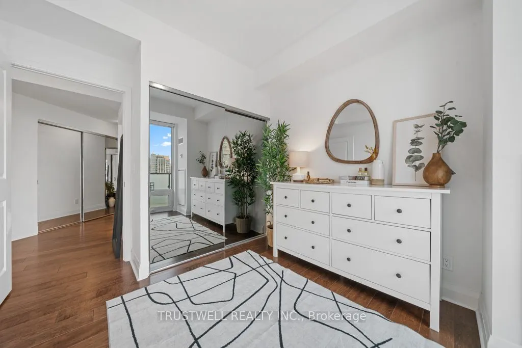 1080 Bay Street, #2410