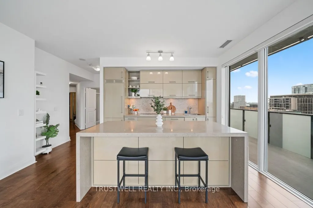 1080 Bay Street, #2410