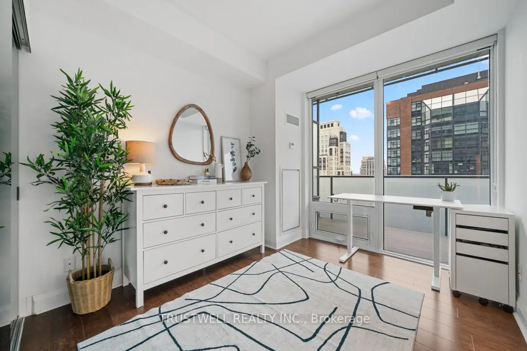 1080 Bay Street, #2410