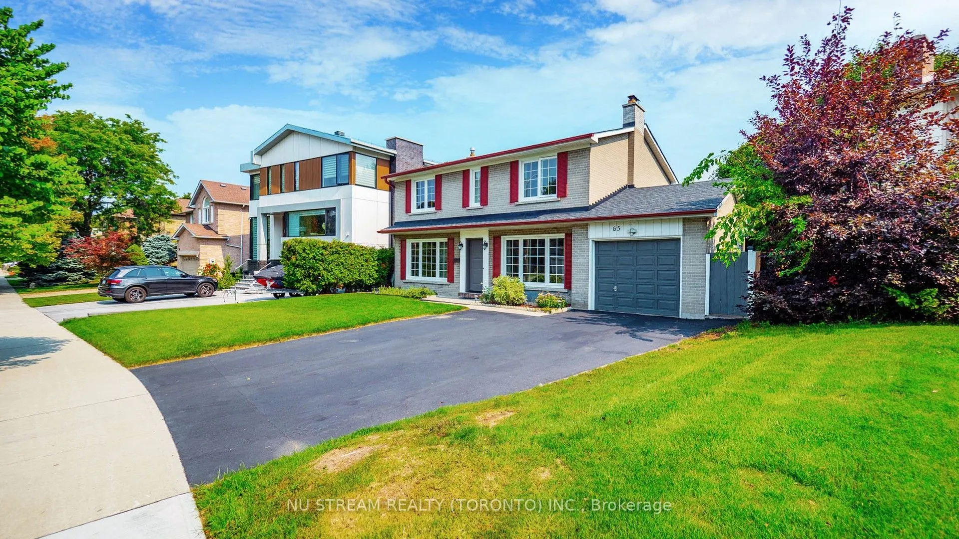 65 Clansman Boulevard