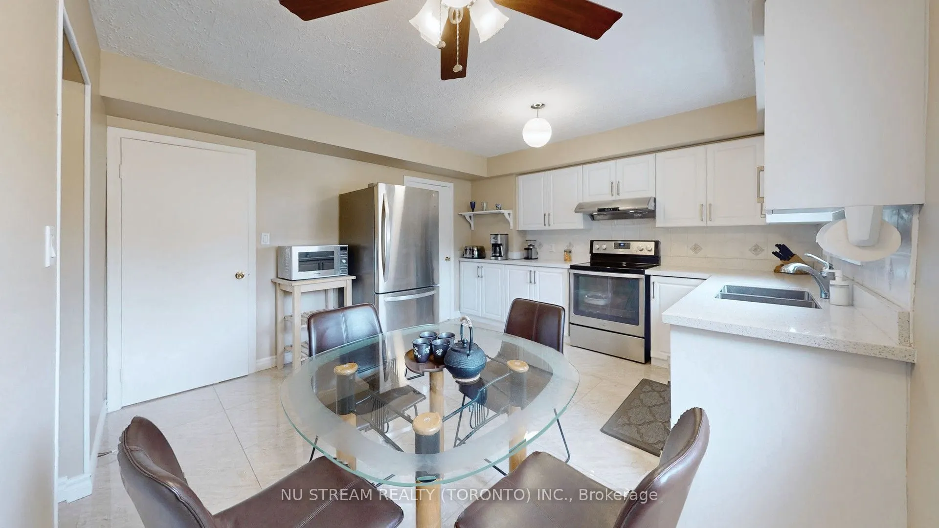 65 Clansman Boulevard