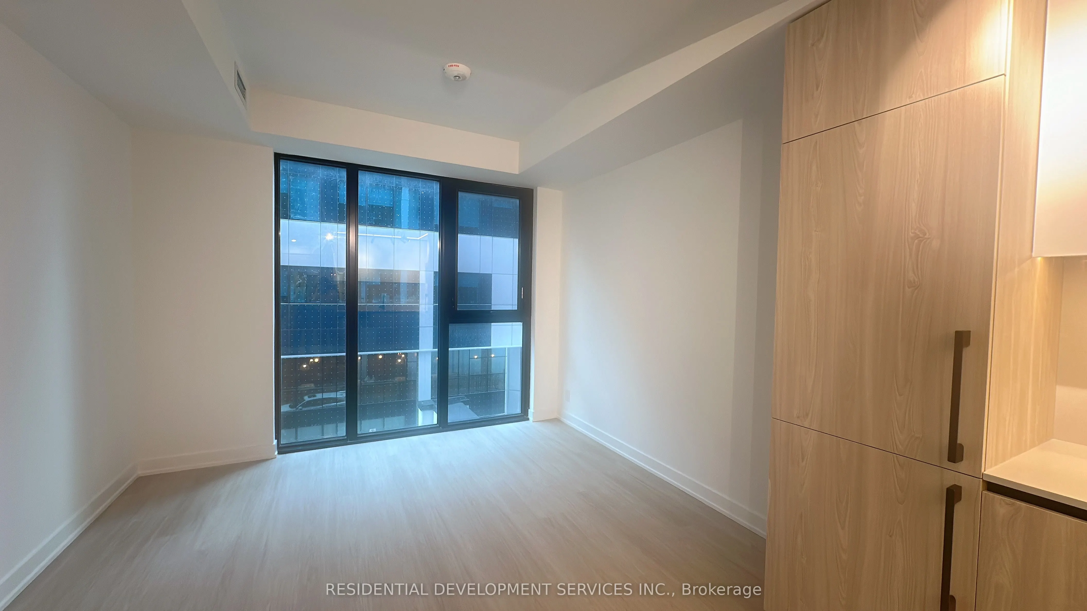 699 Sheppard Avenue E, #317