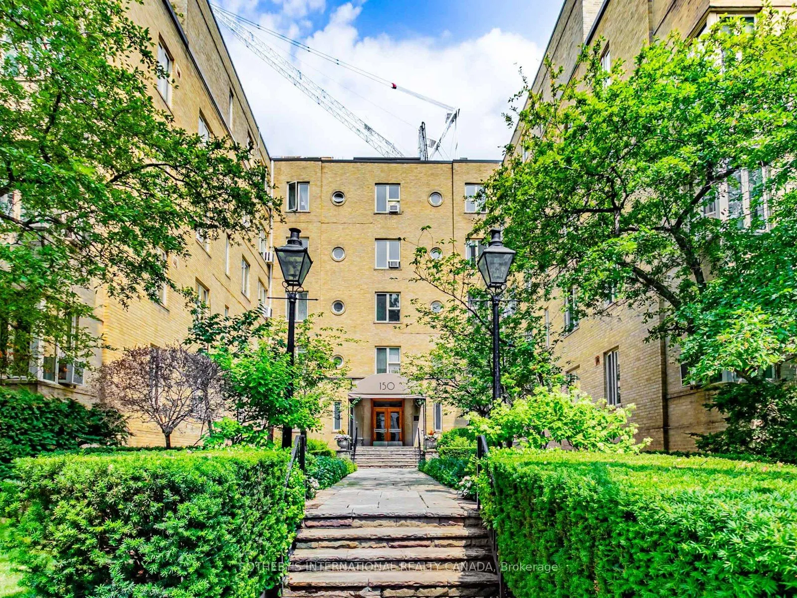 150 Farnham Avenue, #426