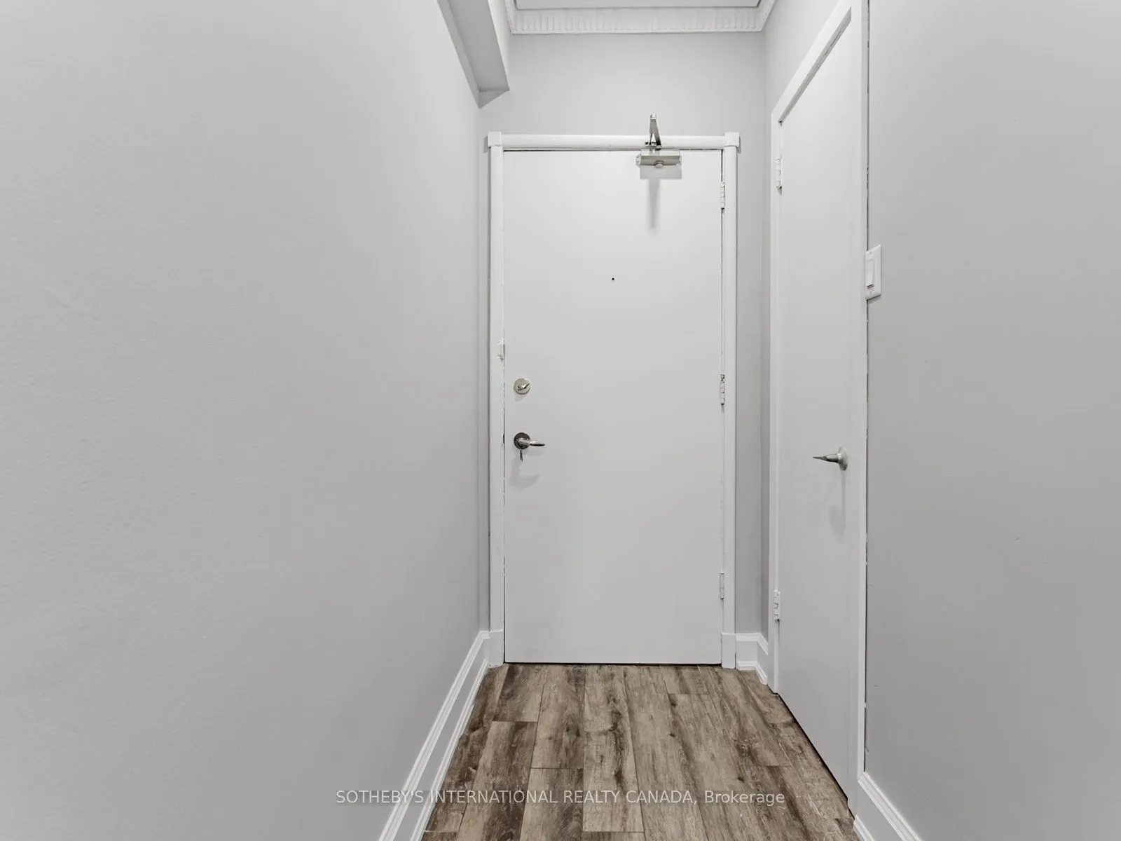 150 Farnham Avenue, #426