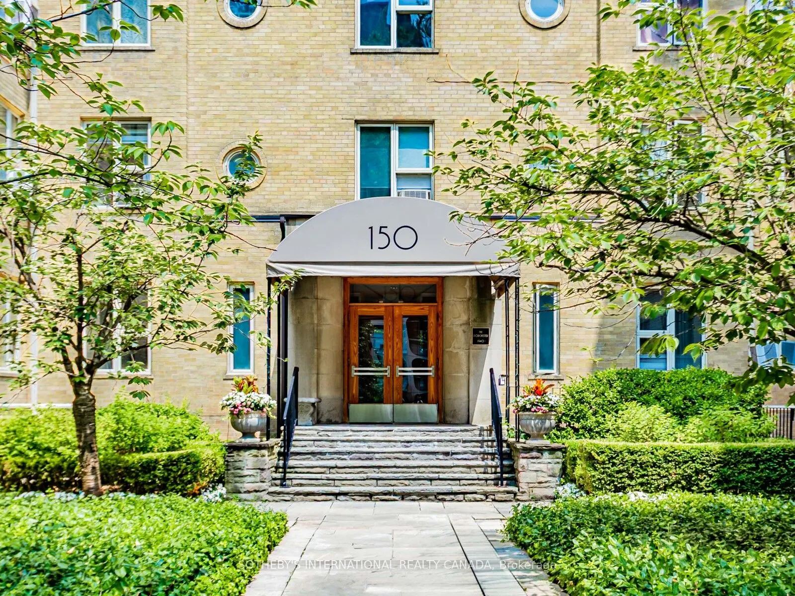 150 Farnham Avenue, #426
