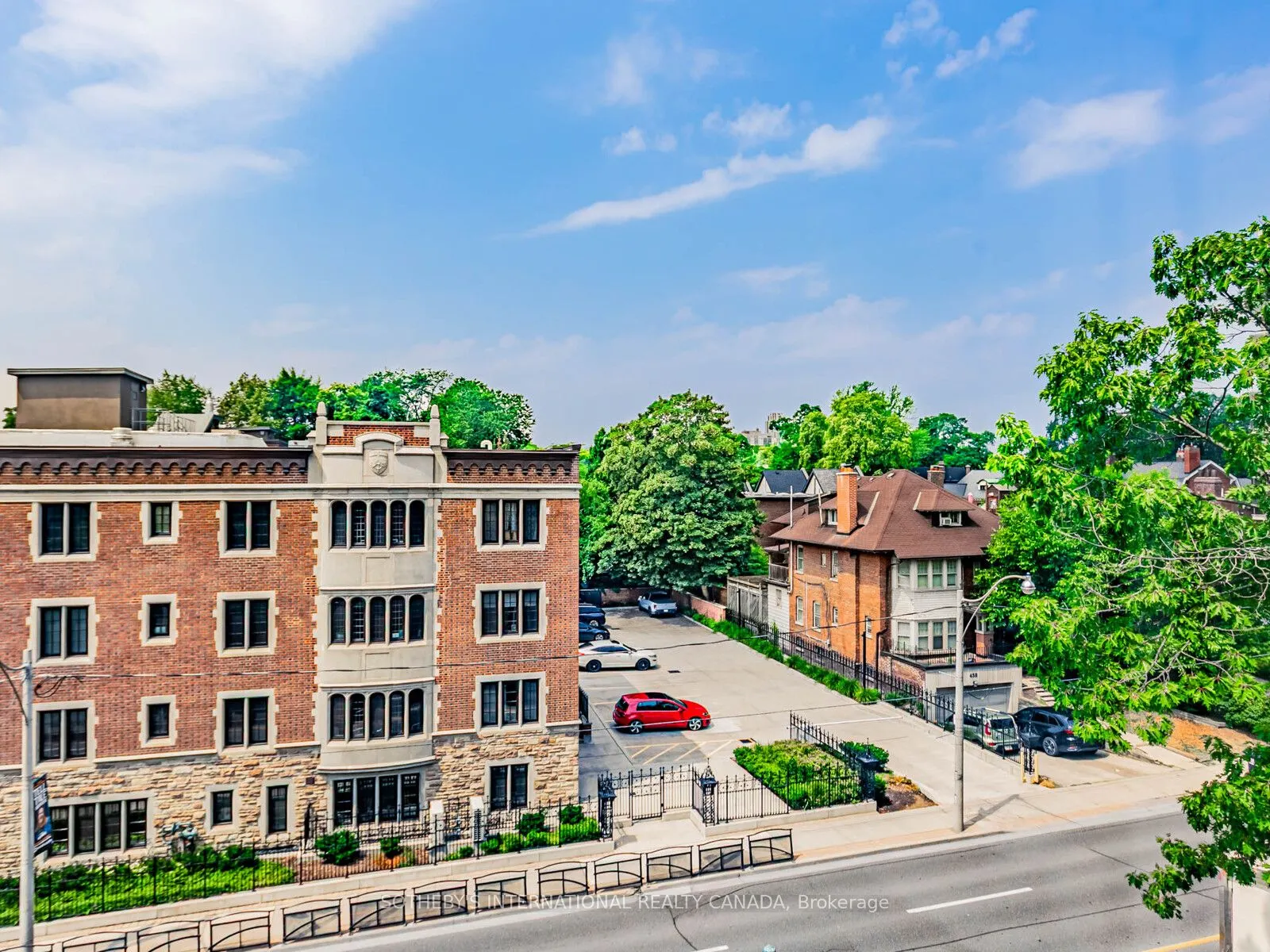 150 Farnham Avenue, #426