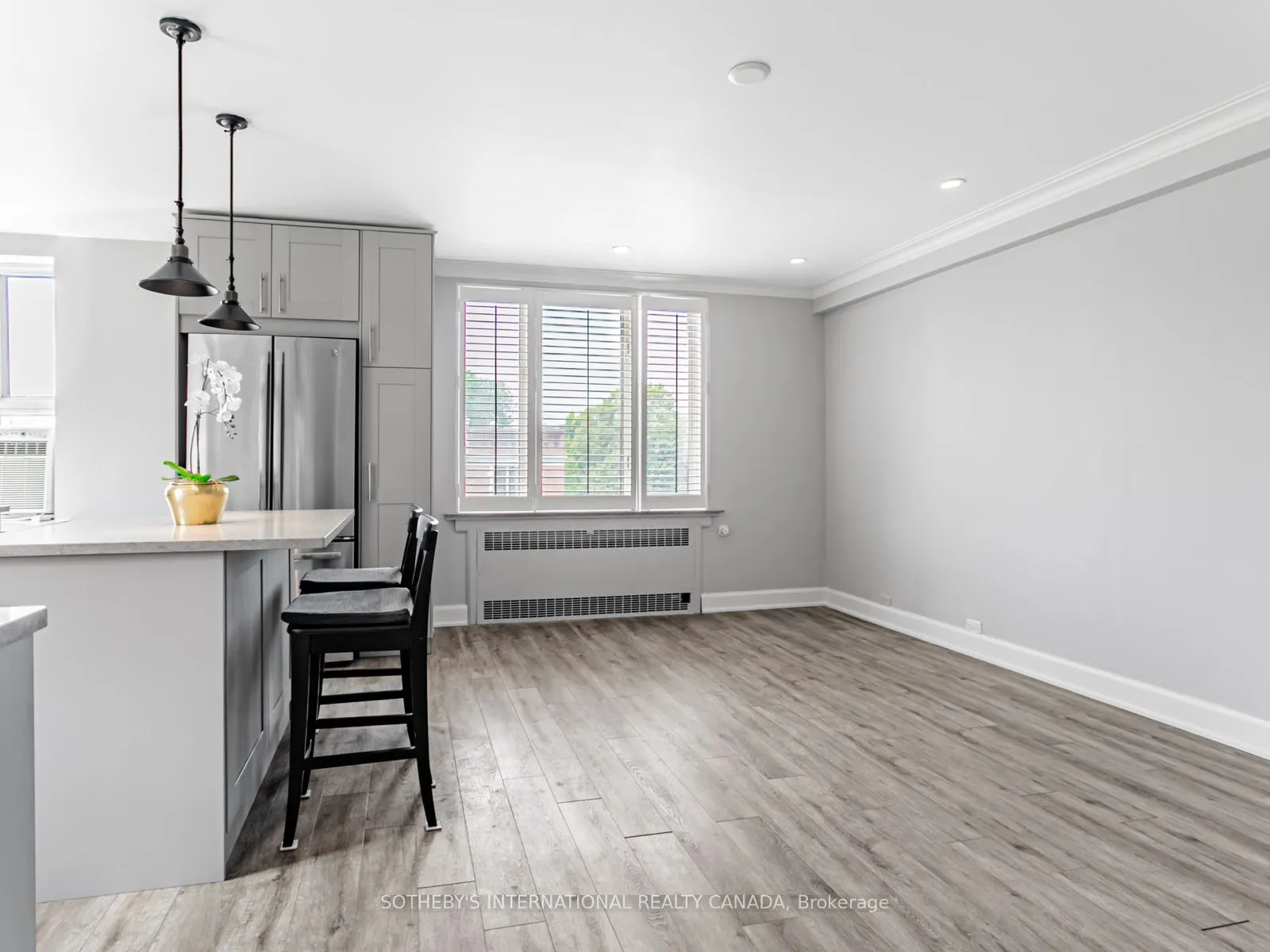 150 Farnham Avenue, #426