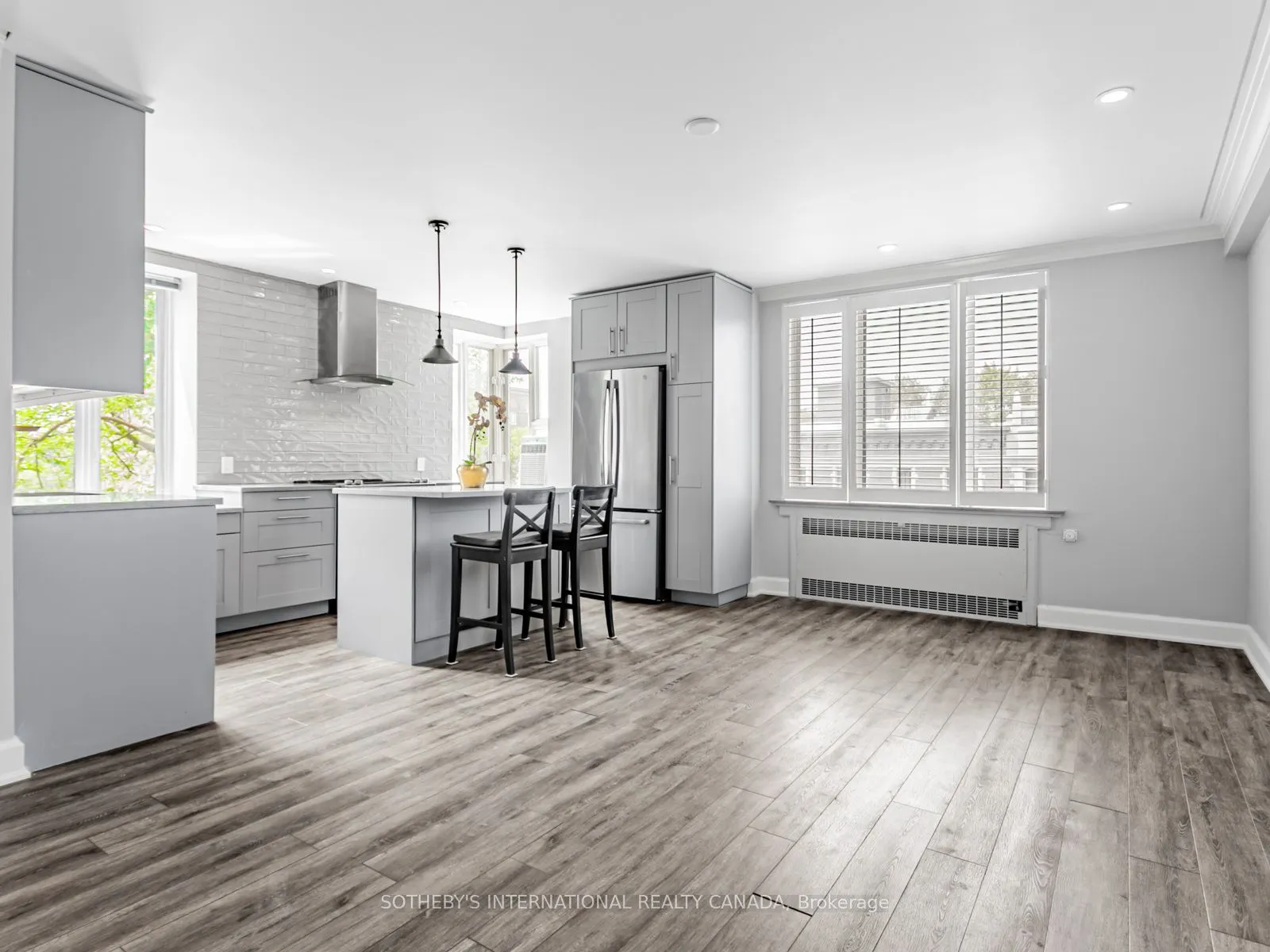 150 Farnham Avenue, #426