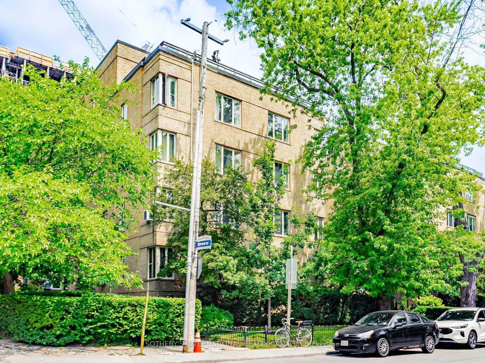 150 Farnham Avenue, #426
