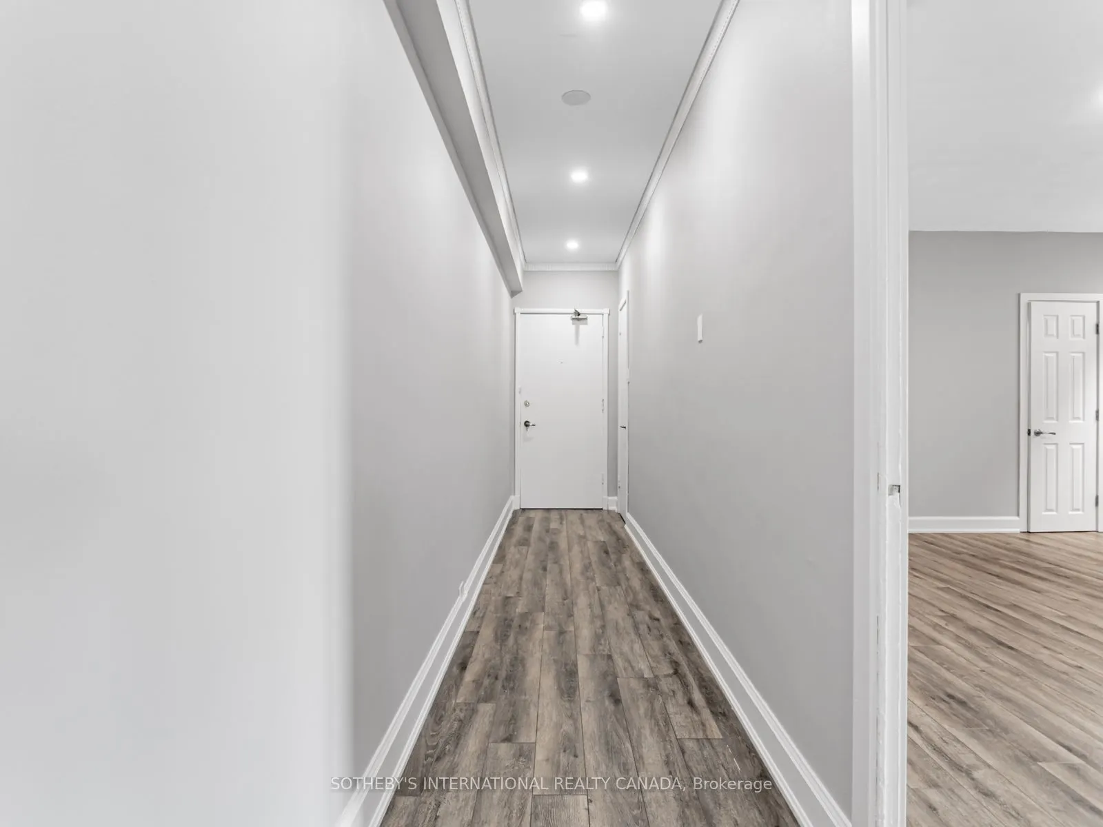150 Farnham Avenue, #426