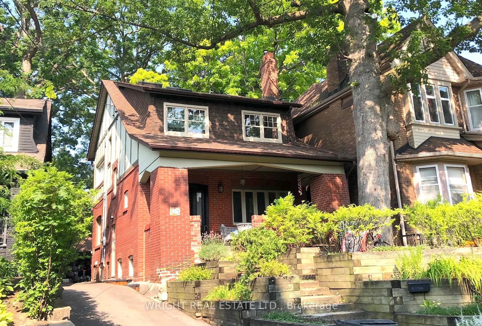 39 Thome Crescent