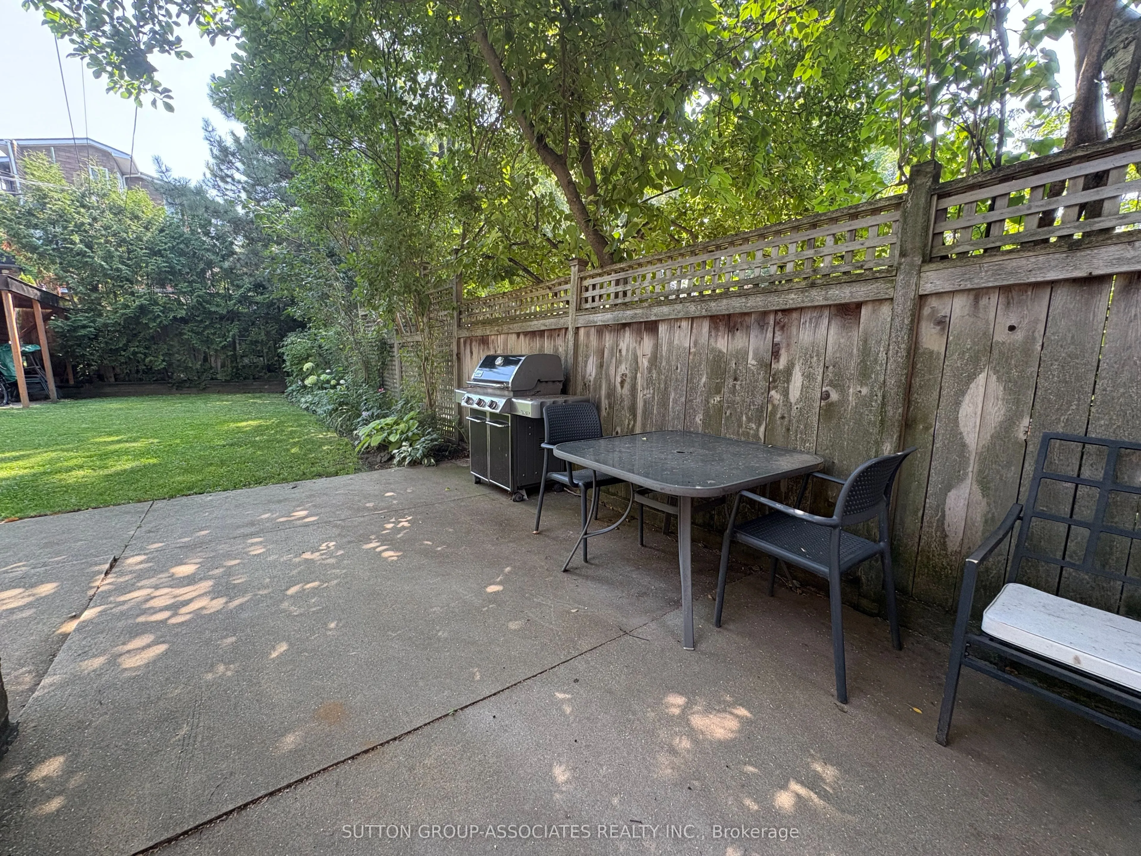 191 Arlington Avenue, #Main Floor