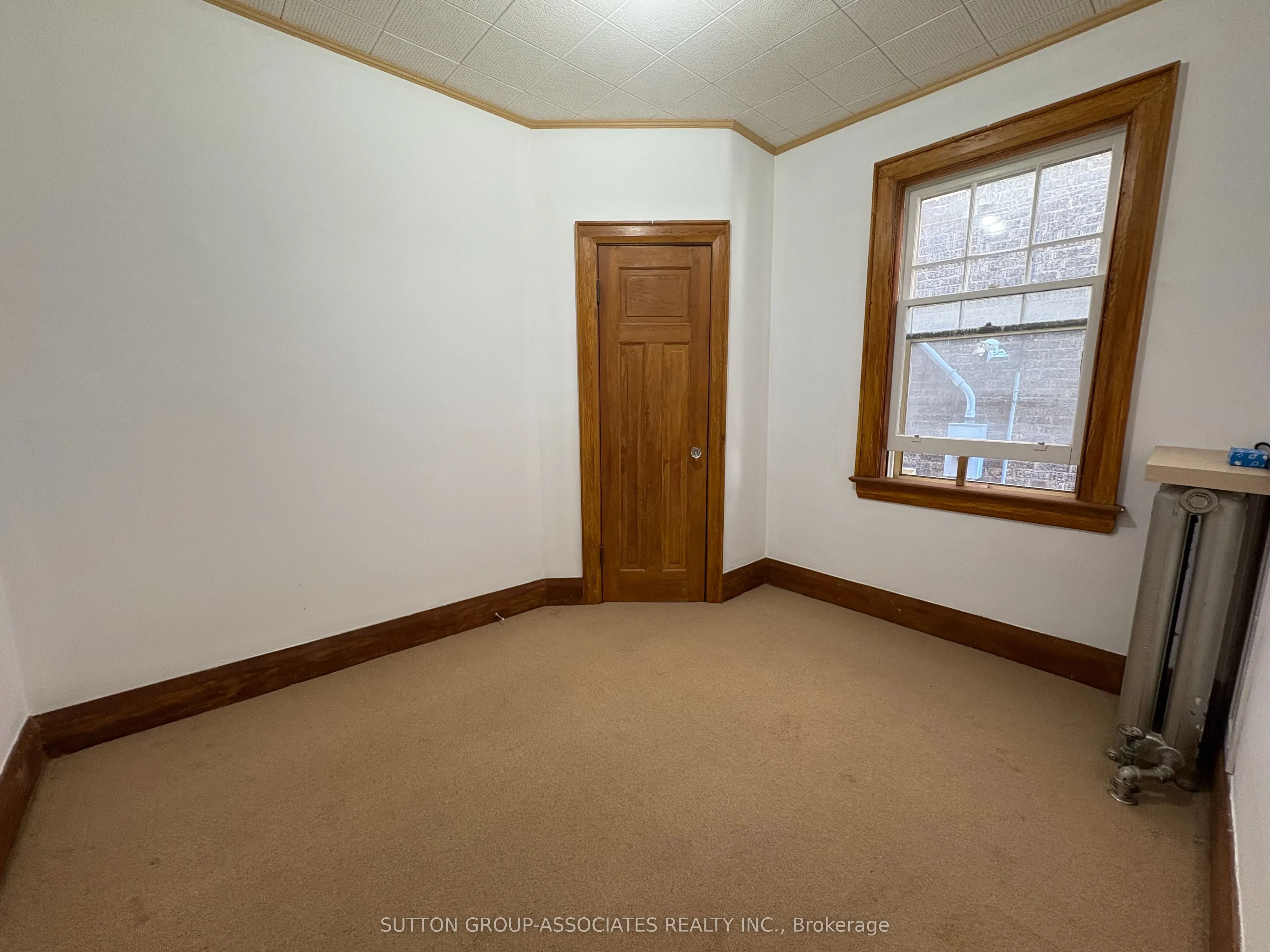 191 Arlington Avenue, #Main Floor