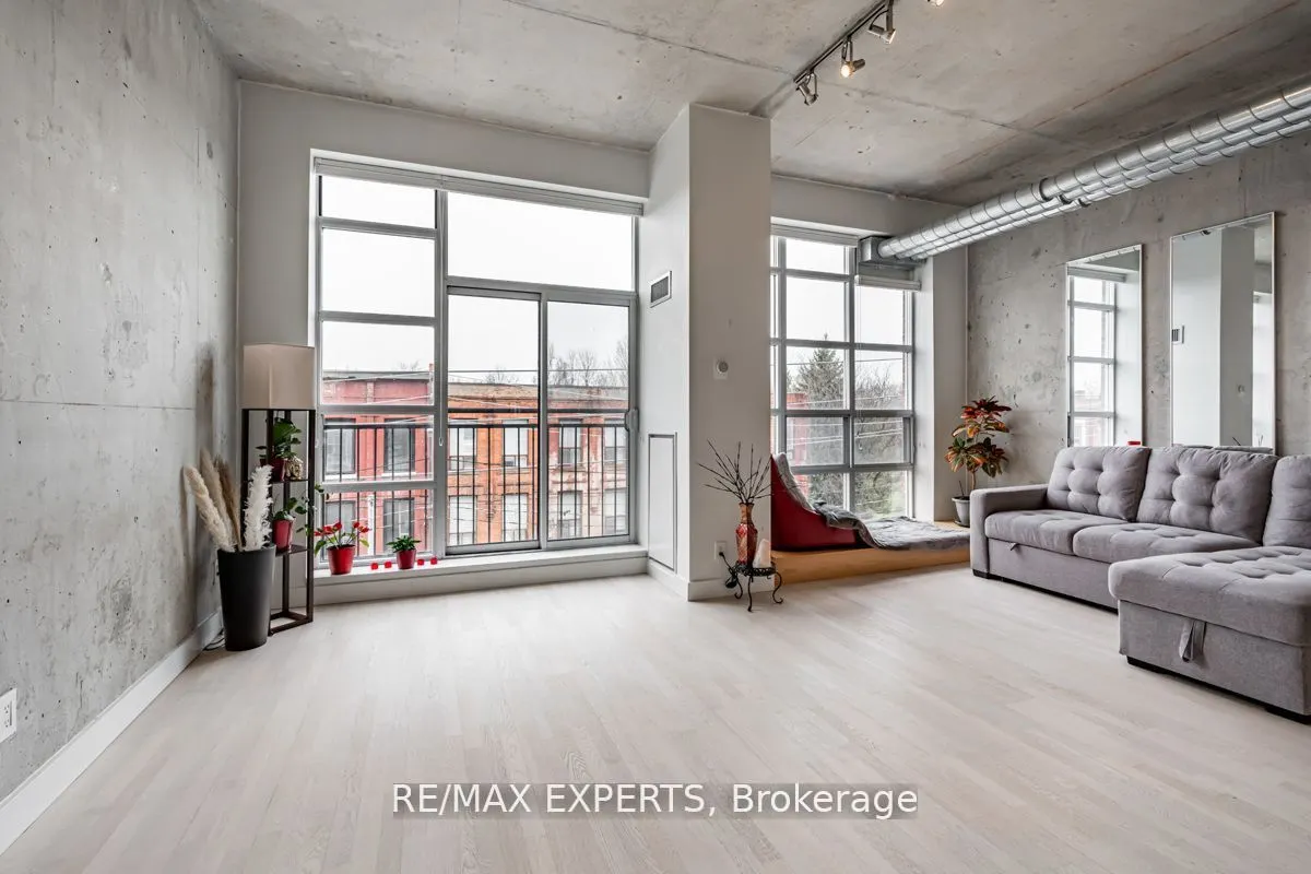 955 QUEEN Street W, #411