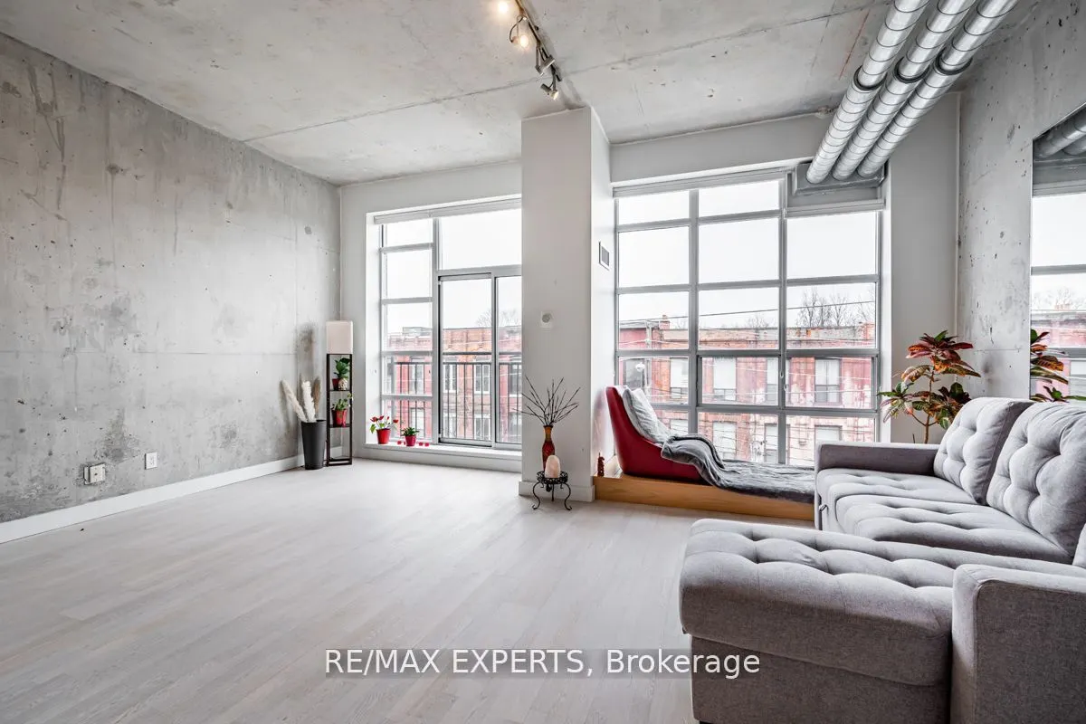 955 QUEEN Street W, #411