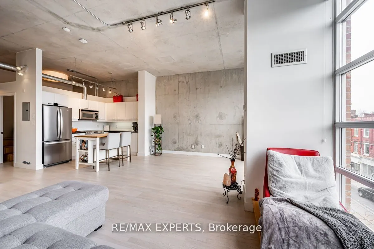 955 QUEEN Street W, #411