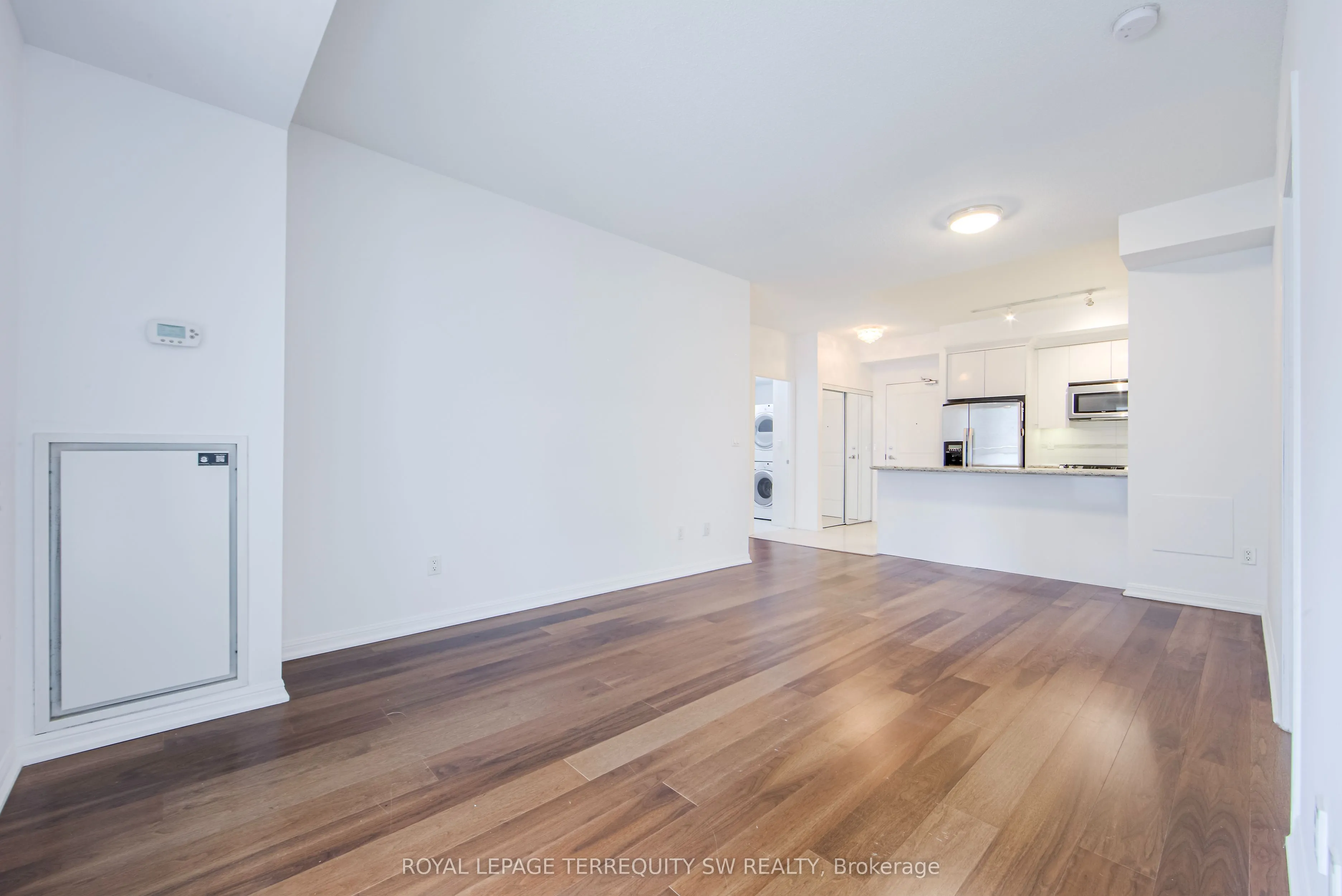 628 Fleet Street, #1009