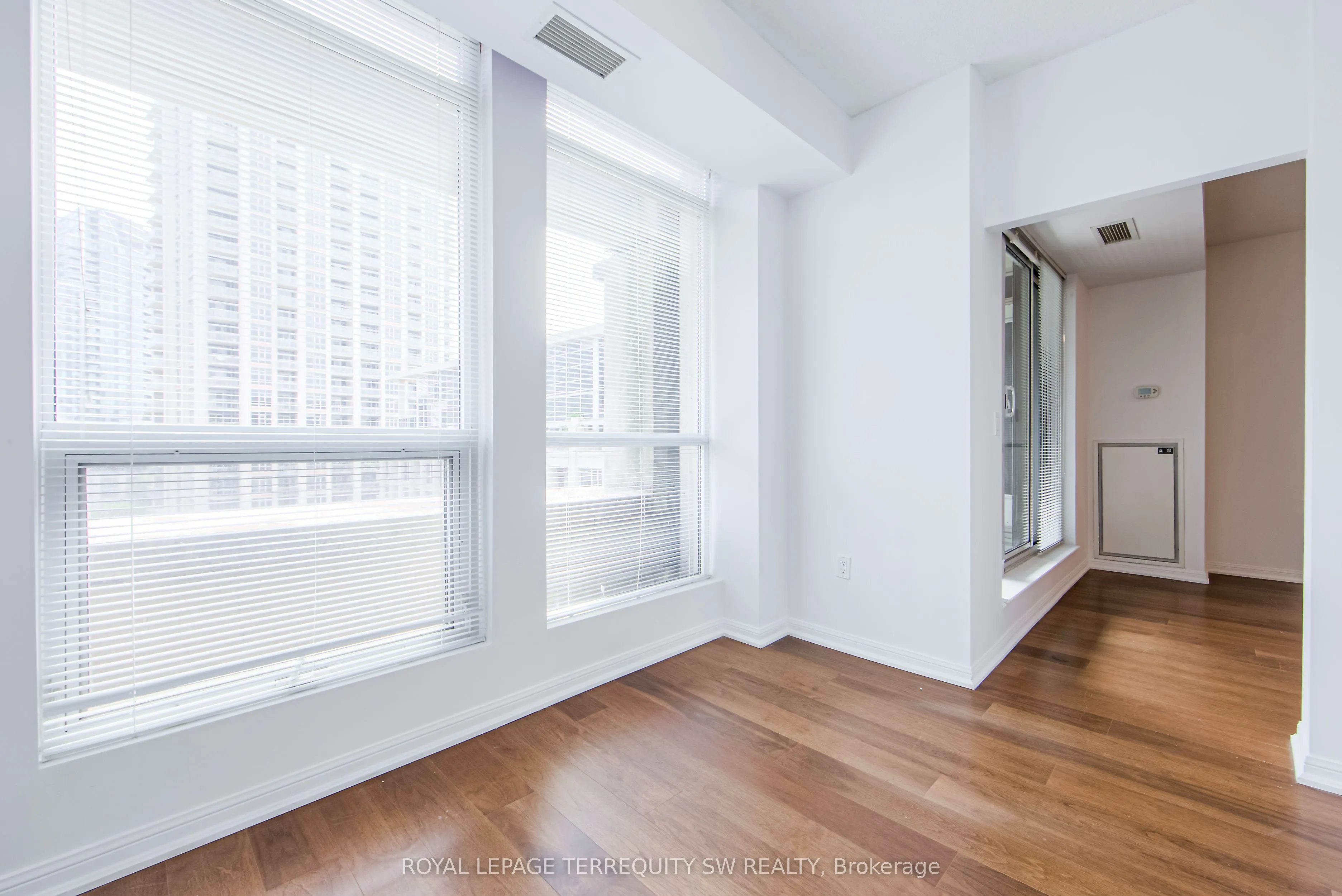 628 Fleet Street, #1009
