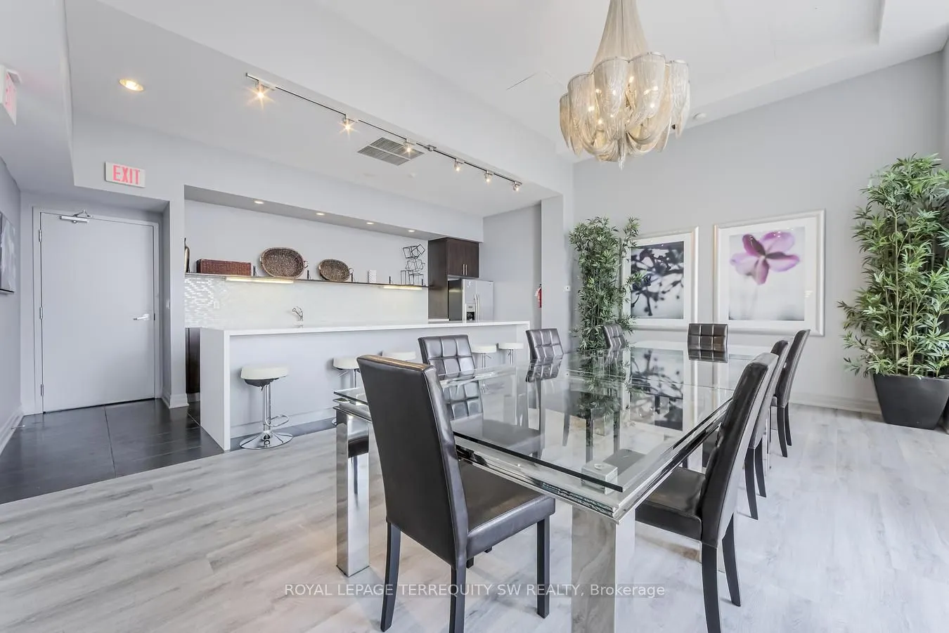 628 Fleet Street, #1009