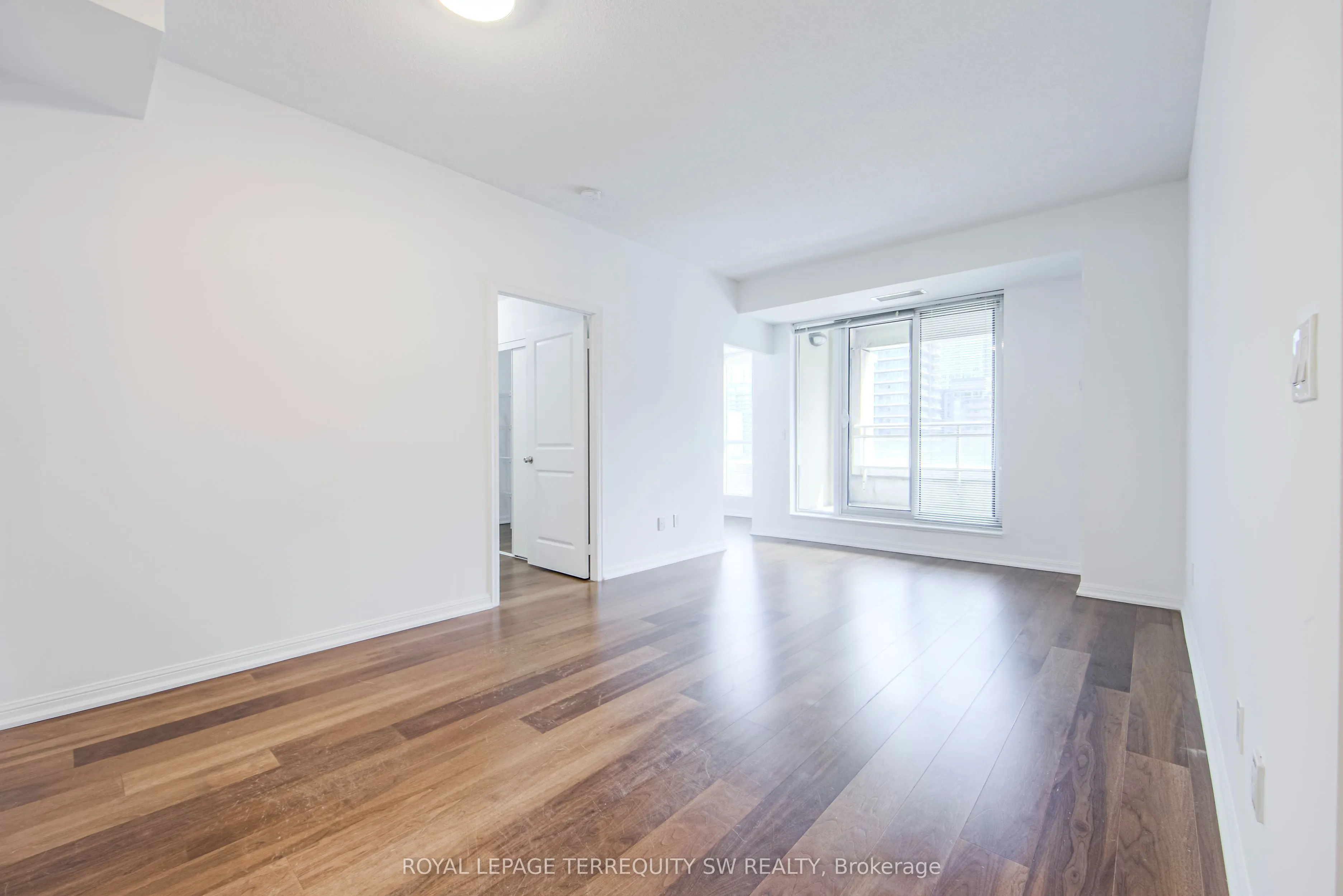 628 Fleet Street, #1009