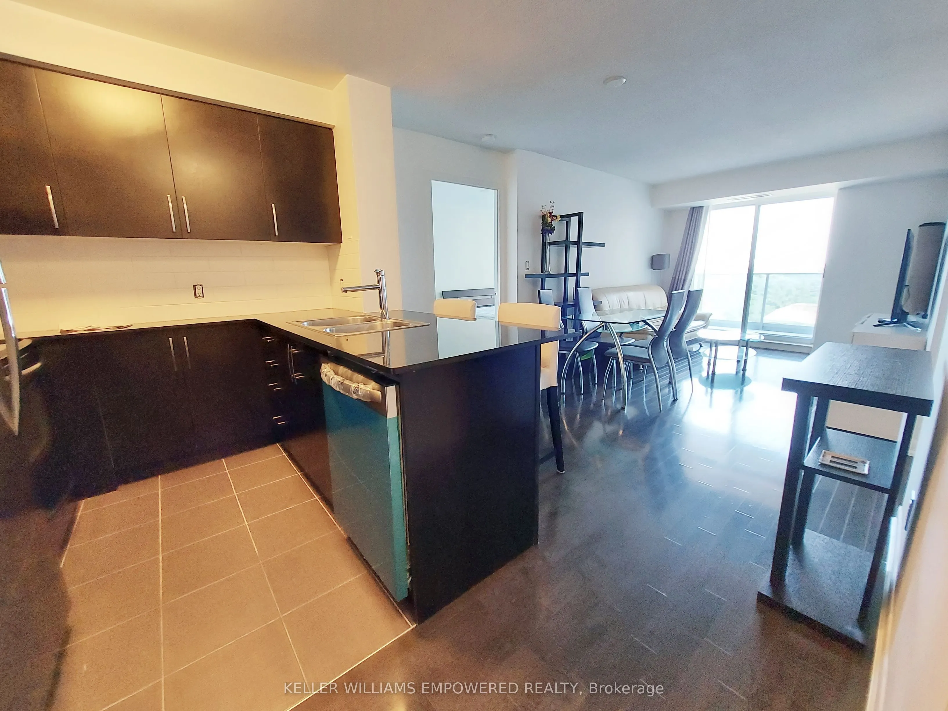 5793 Yonge Street, #803