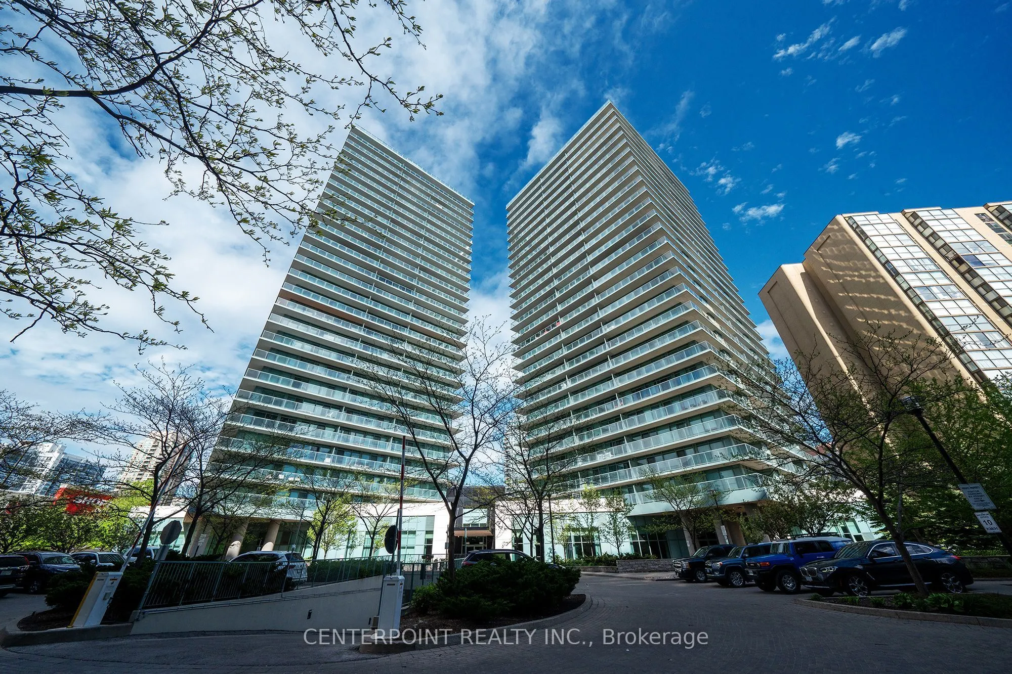 5500 Yonge Street, #708