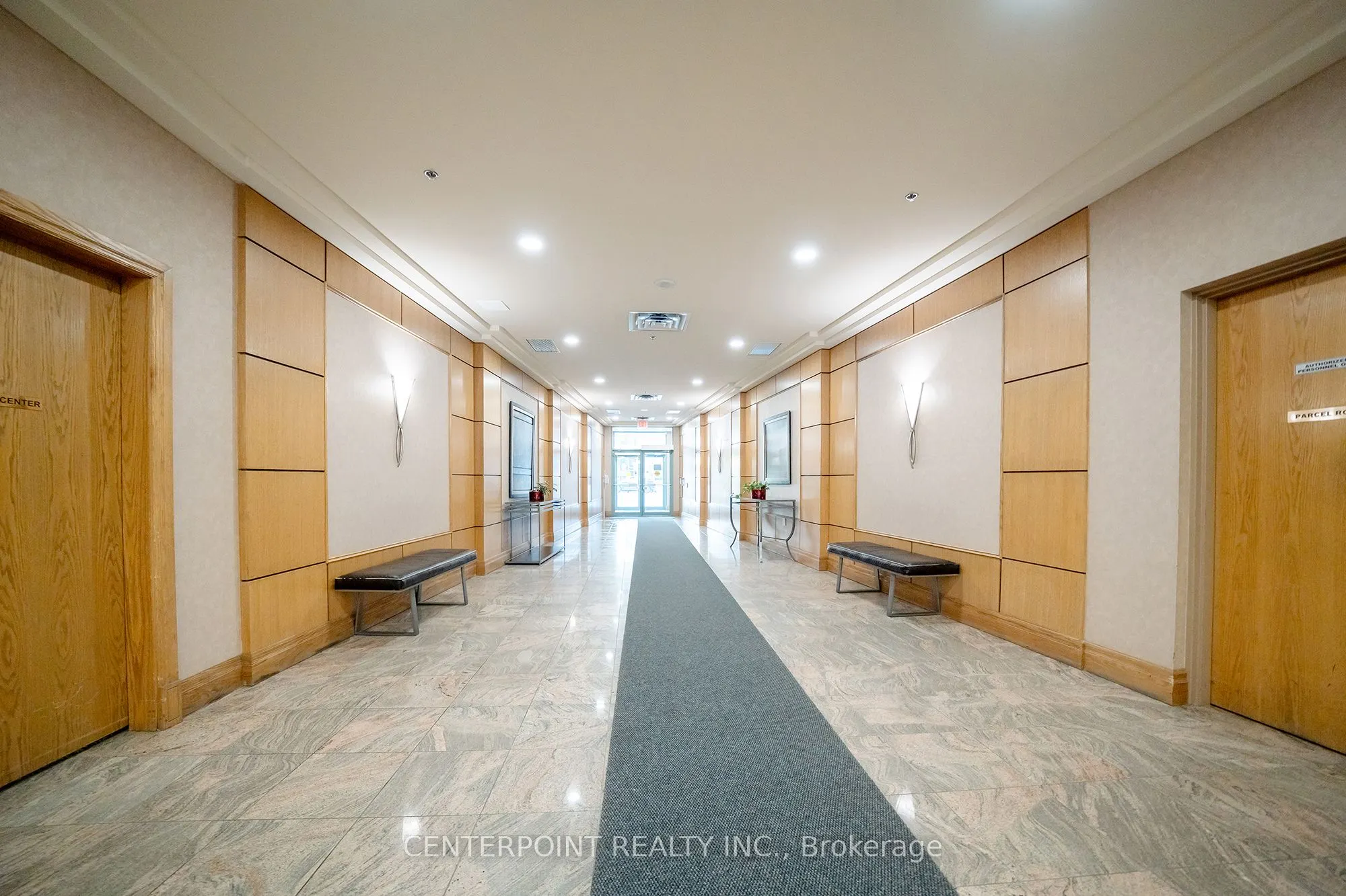 5500 Yonge Street, #708