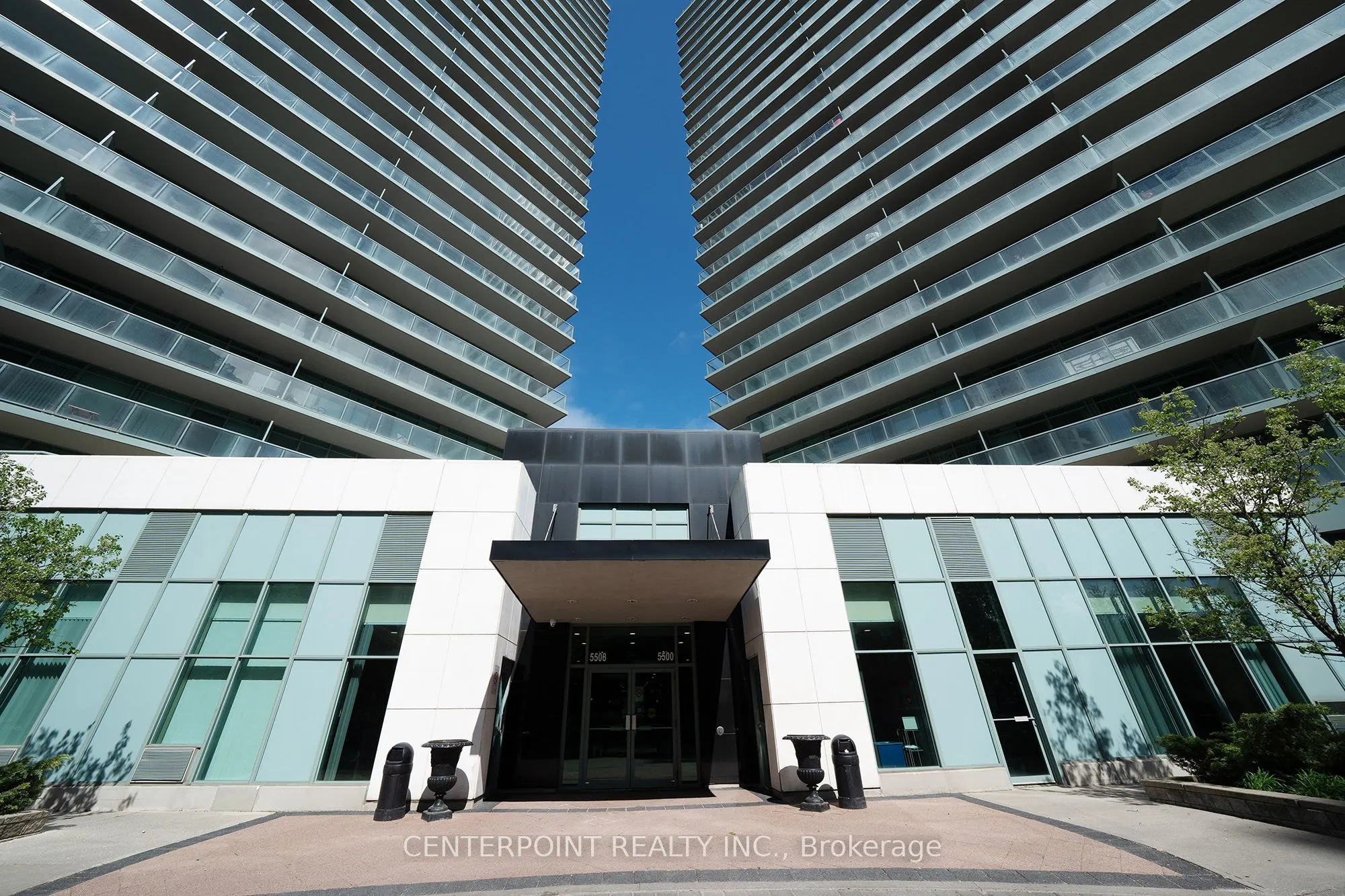 5500 Yonge Street, #708