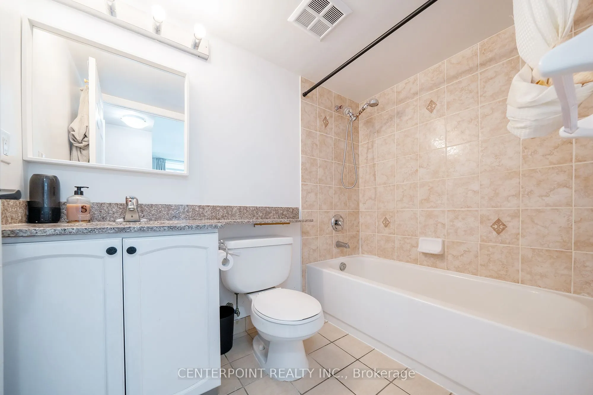 5500 Yonge Street, #708