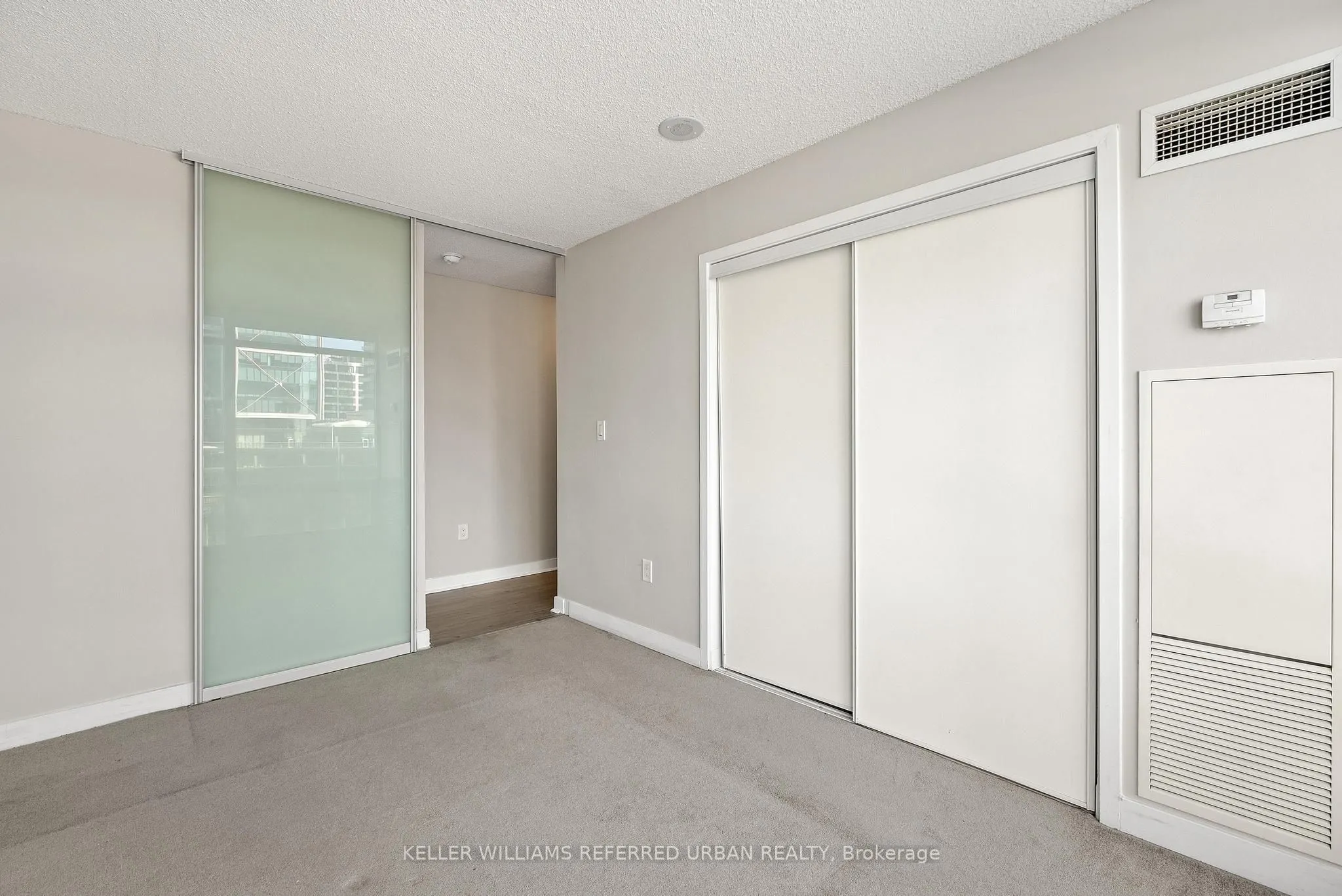 4K Spadina Avenue, #903